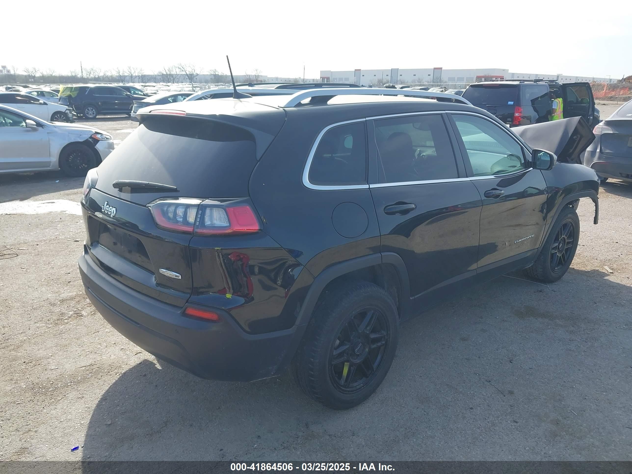 2021 Jeep Cherokee Latitude Plus Fwd Black vin: 1C4PJLLB1MD125792