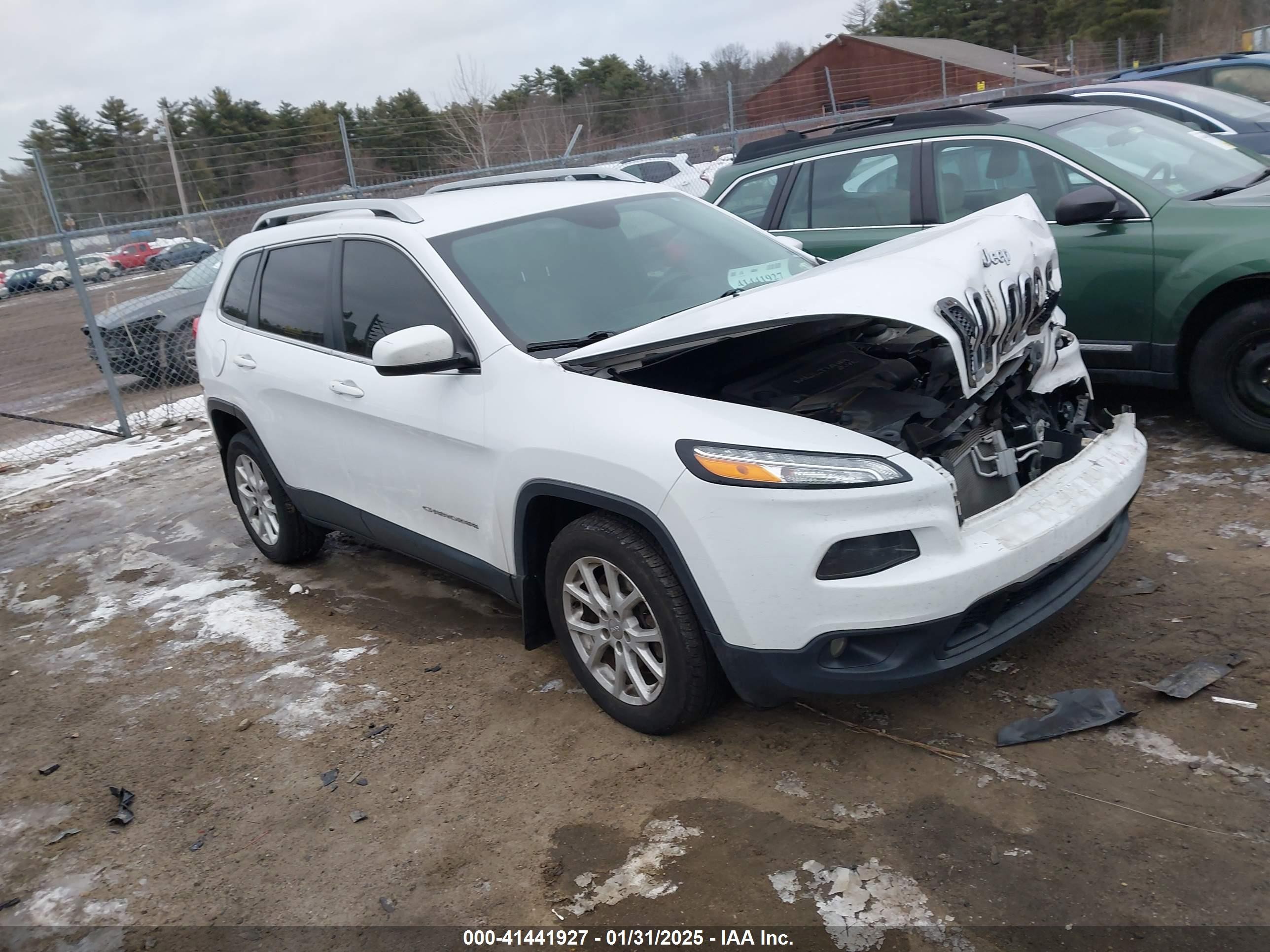 2018 Jeep Cherokee Latitude Plus Fwd White vin: 1C4PJLLB2JD518969