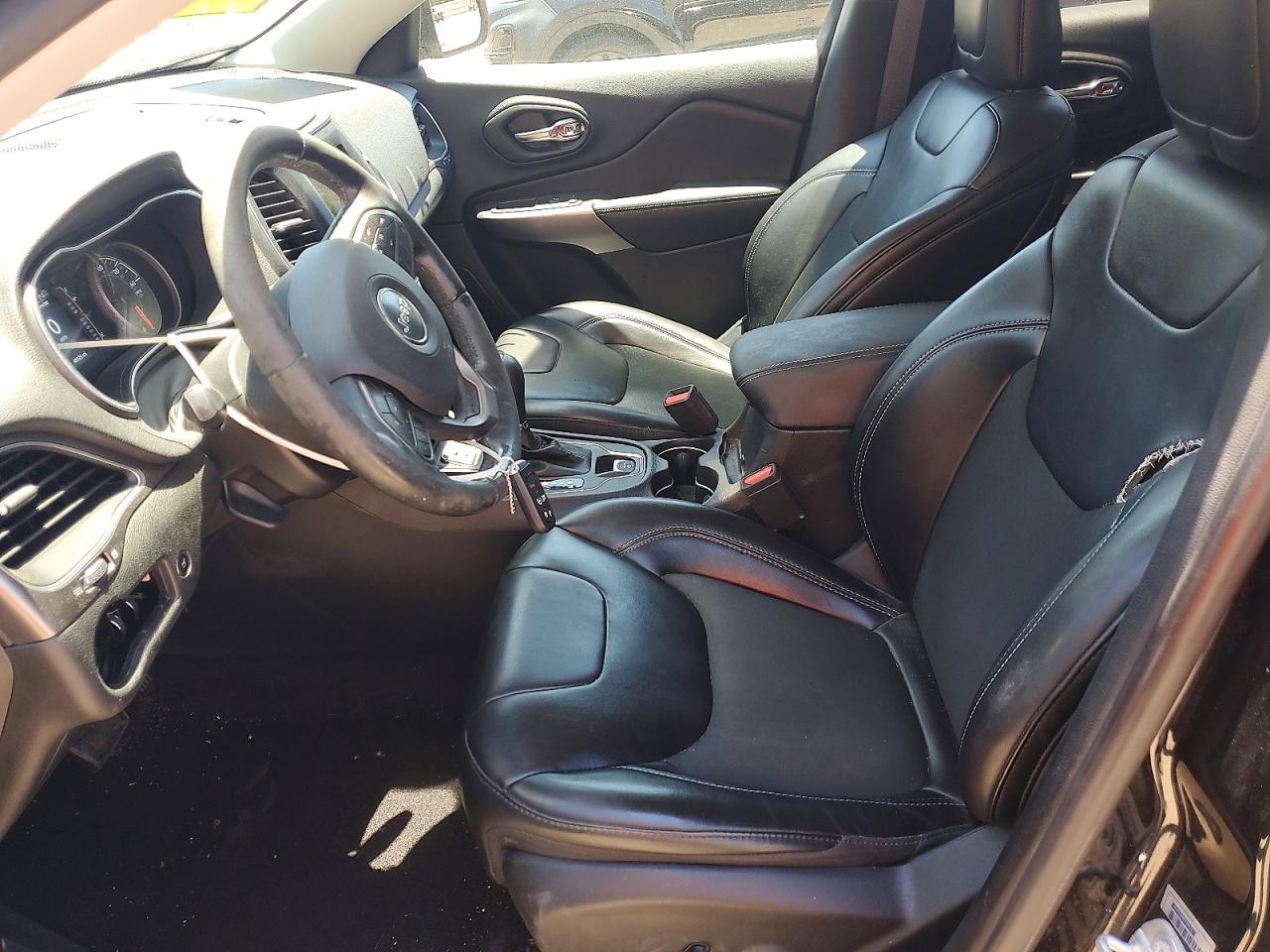 2019 Jeep Cherokee Latitude Plus Black vin: 1C4PJLLB2KD173587