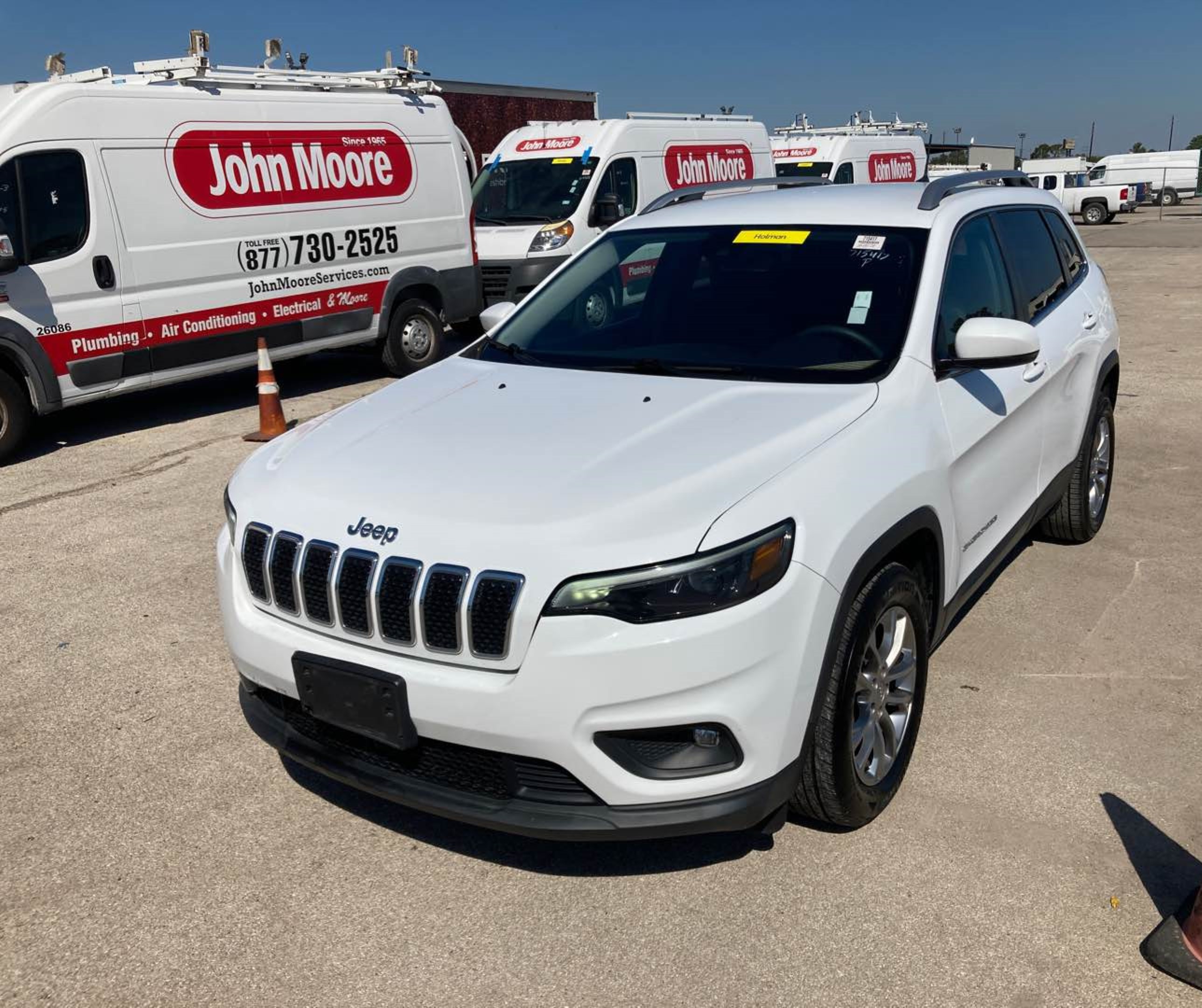 2021 Jeep Cherokee Latitude Plus vin: 1C4PJLLB2MD220572