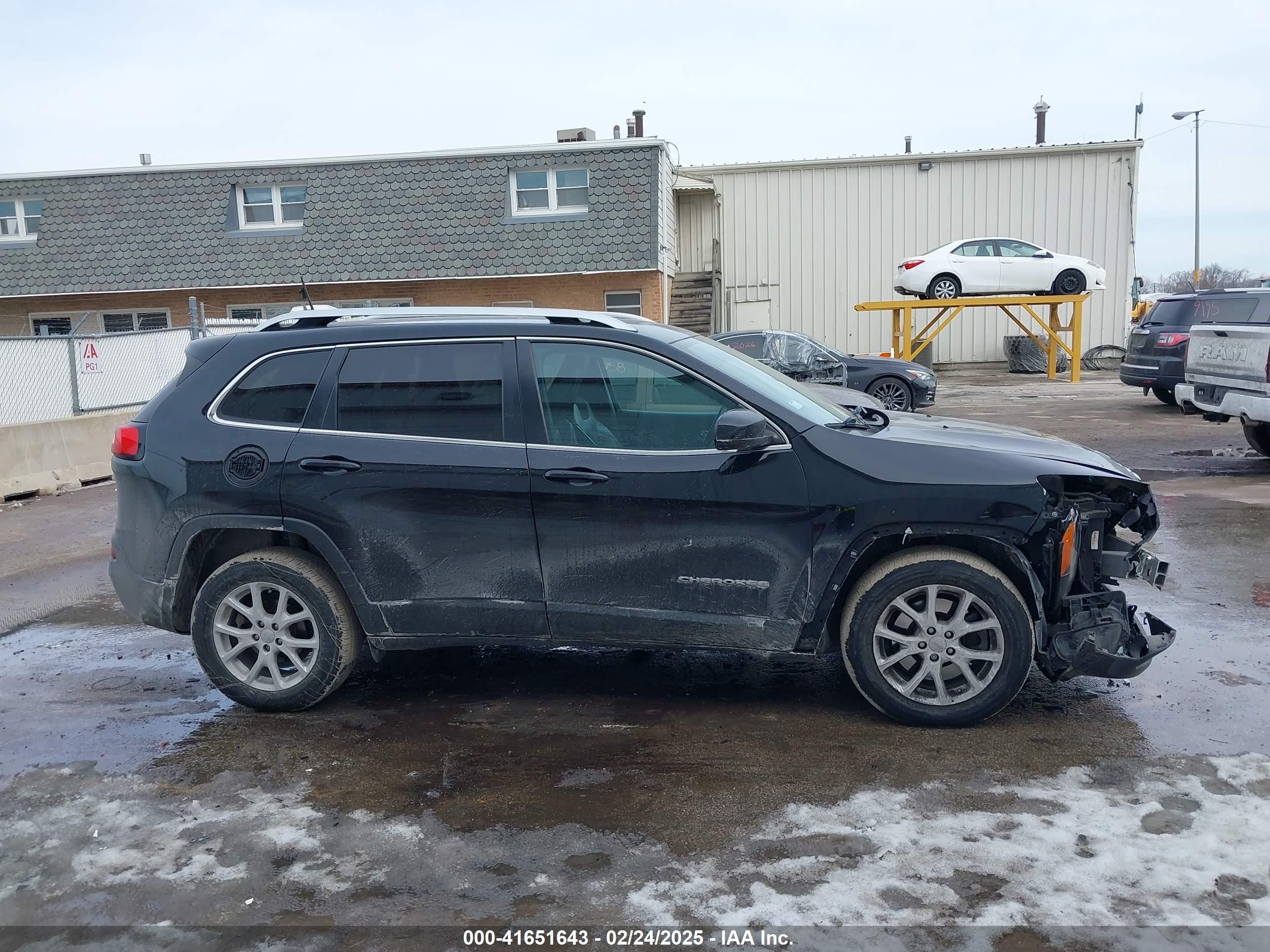 2018 Jeep Cherokee Latitude Plus Fwd Черный vin: 1C4PJLLB3JD553228