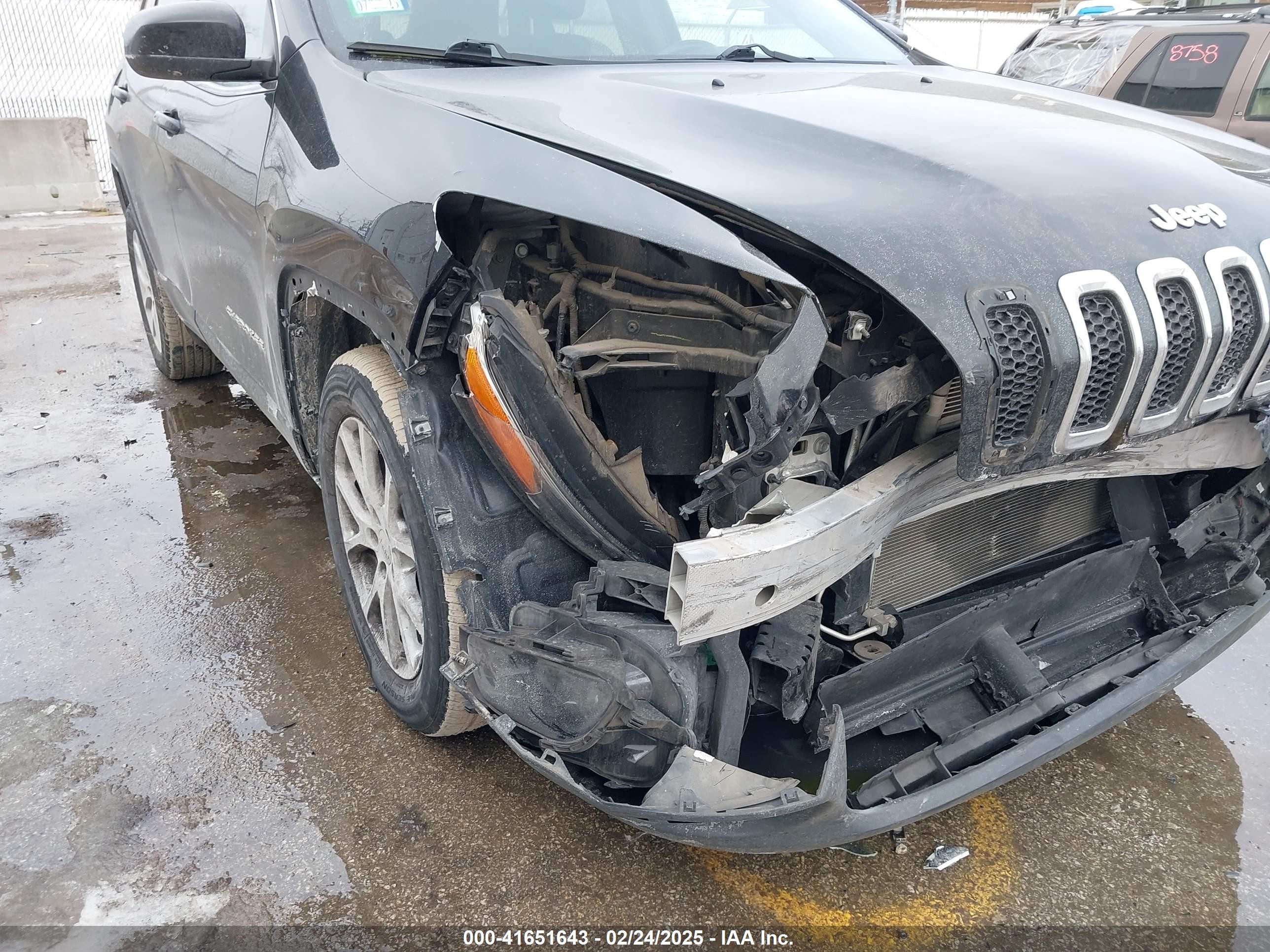 2018 Jeep Cherokee Latitude Plus Fwd Черный vin: 1C4PJLLB3JD553228