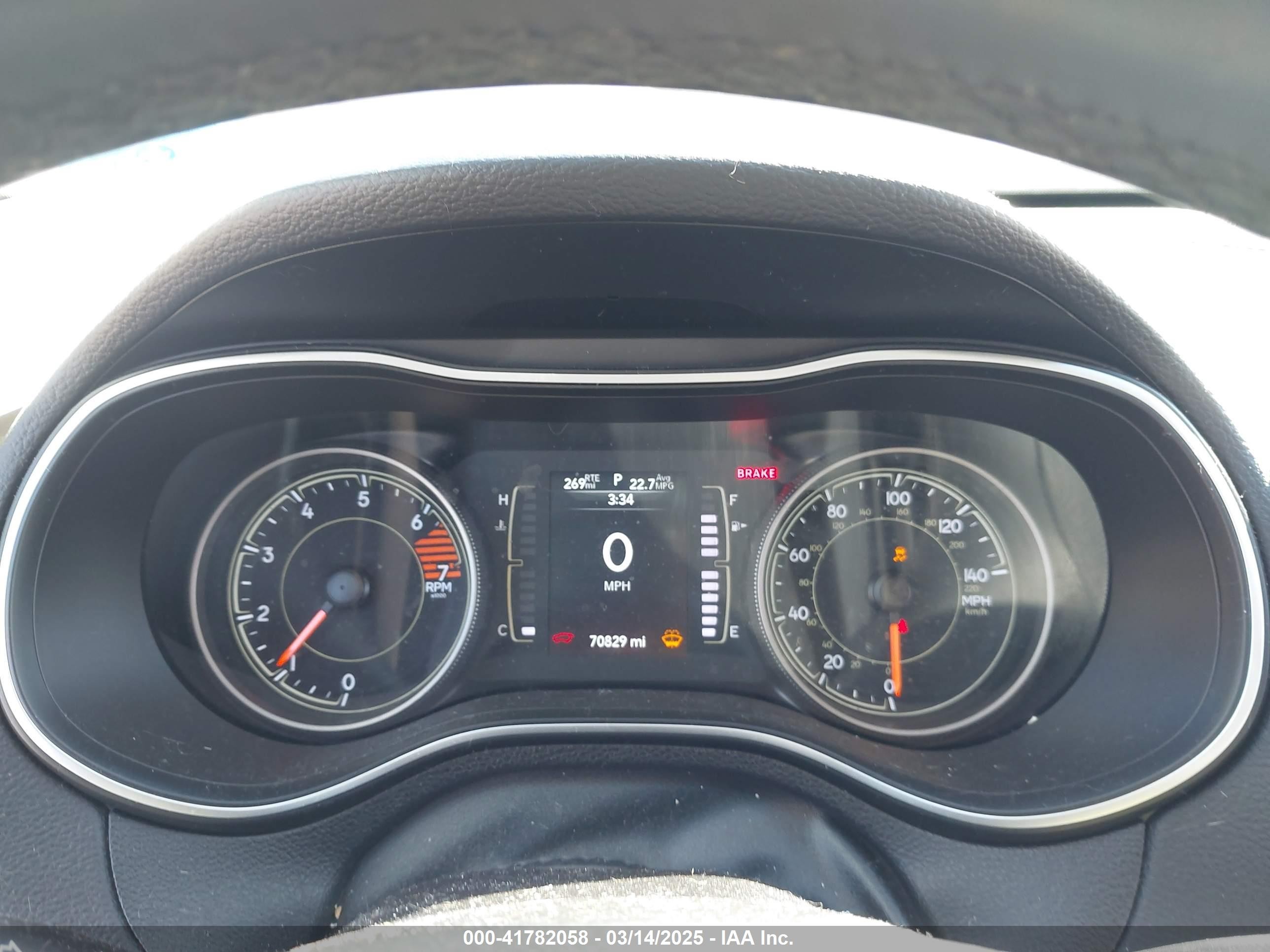 2019 Jeep Cherokee Latitude Plus Fwd Gray vin: 1C4PJLLB3KD406294