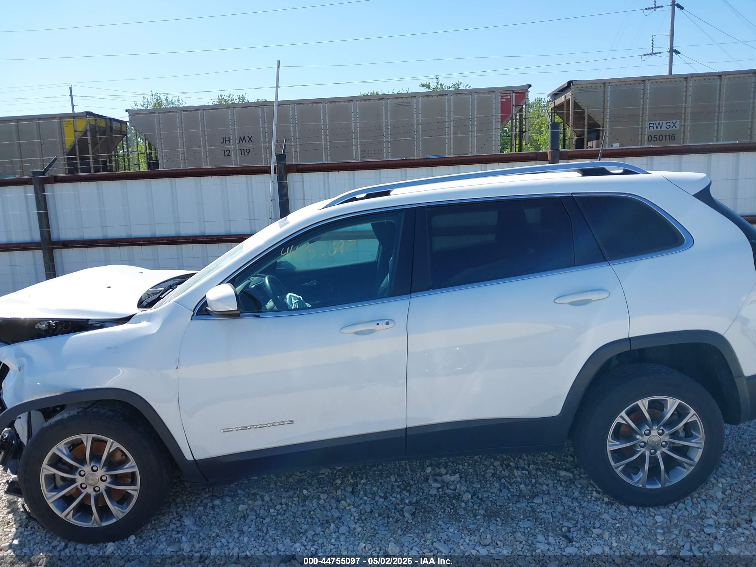 2020 Jeep Cherokee Latitude Plus Fwd White vin: 1C4PJLLB4LD503540