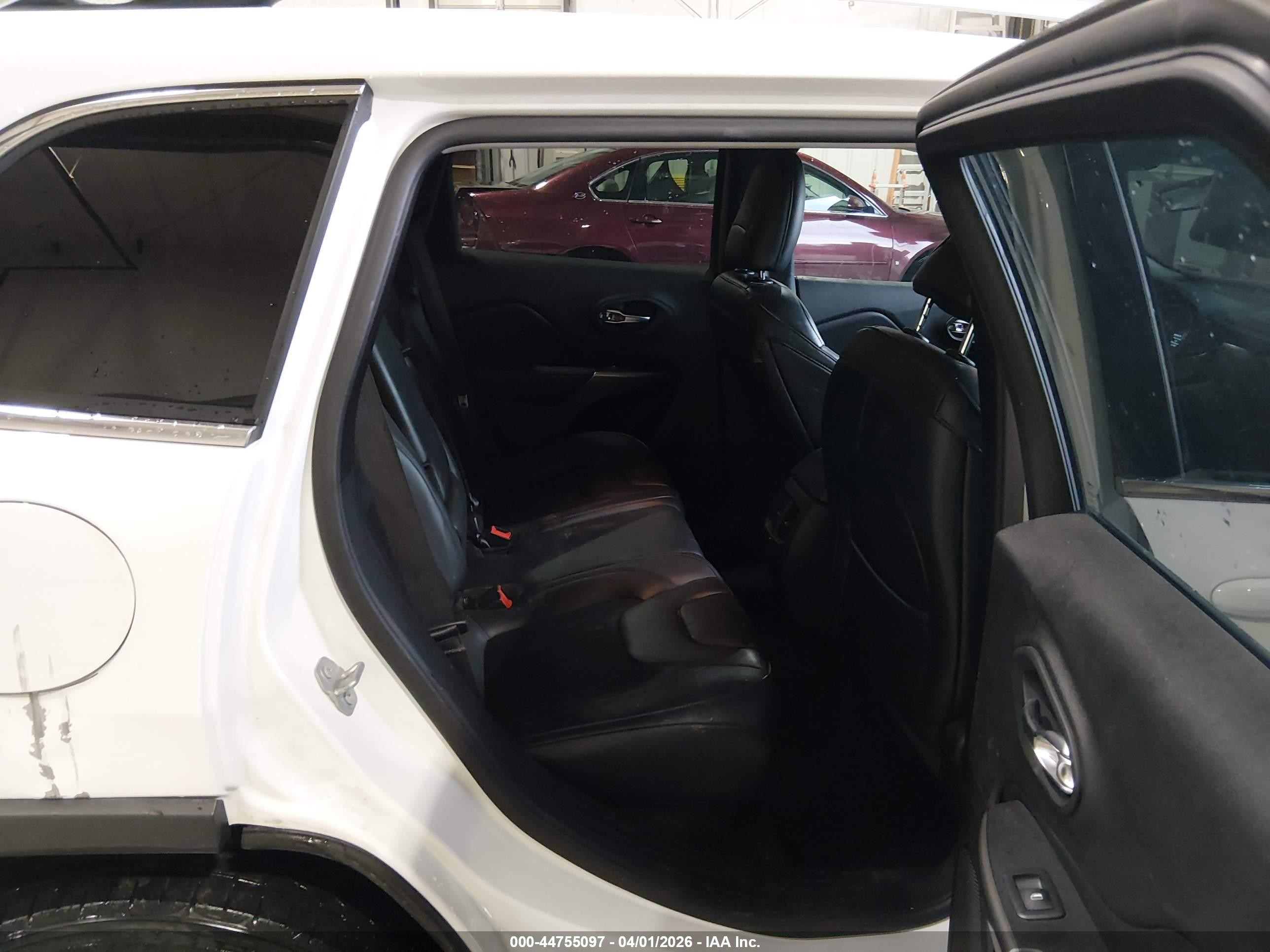 2020 Jeep Cherokee Latitude Plus Fwd White vin: 1C4PJLLB4LD503540