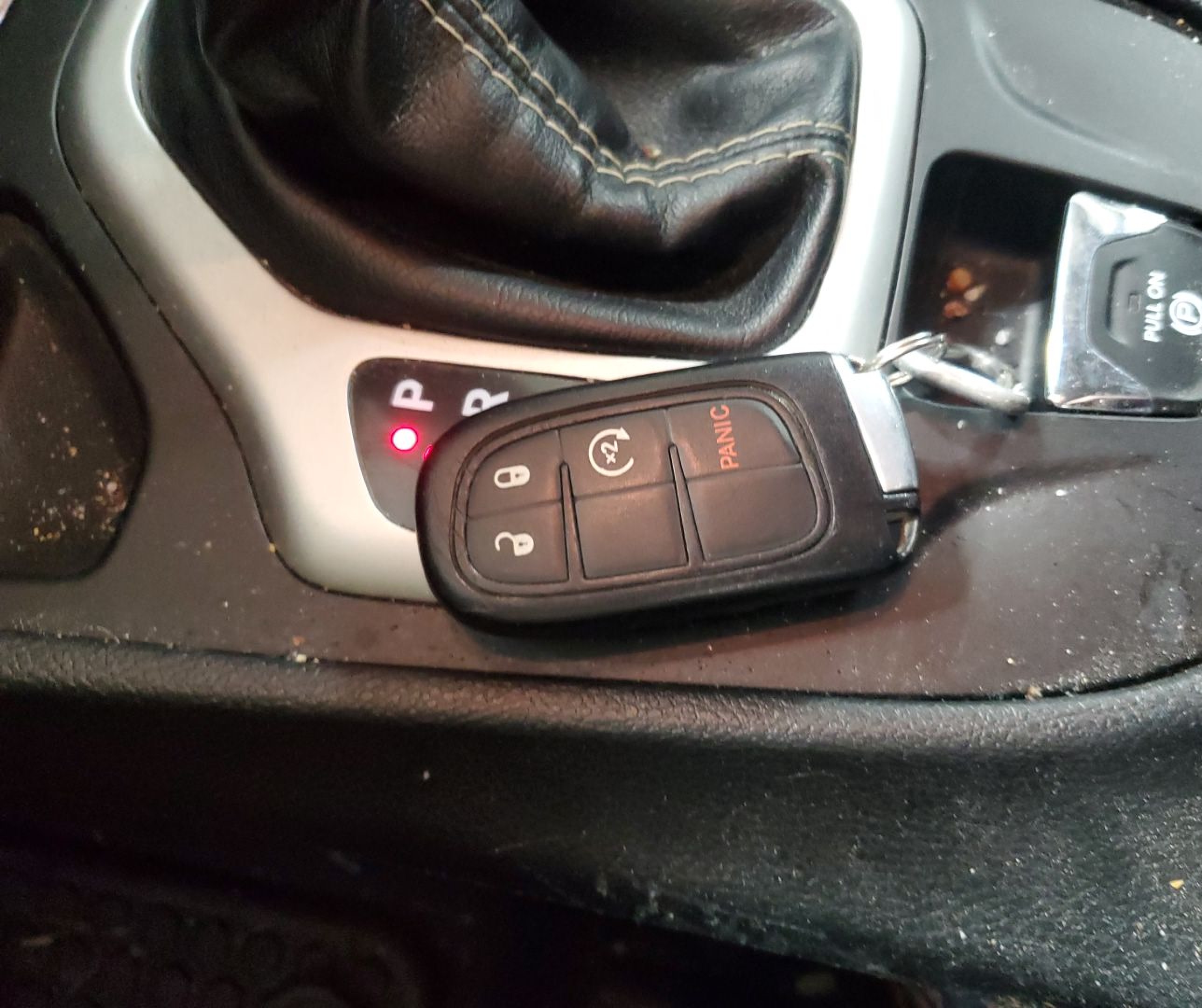 2018 Jeep Cherokee Latitude Plus vin: 1C4PJLLB5JD595089