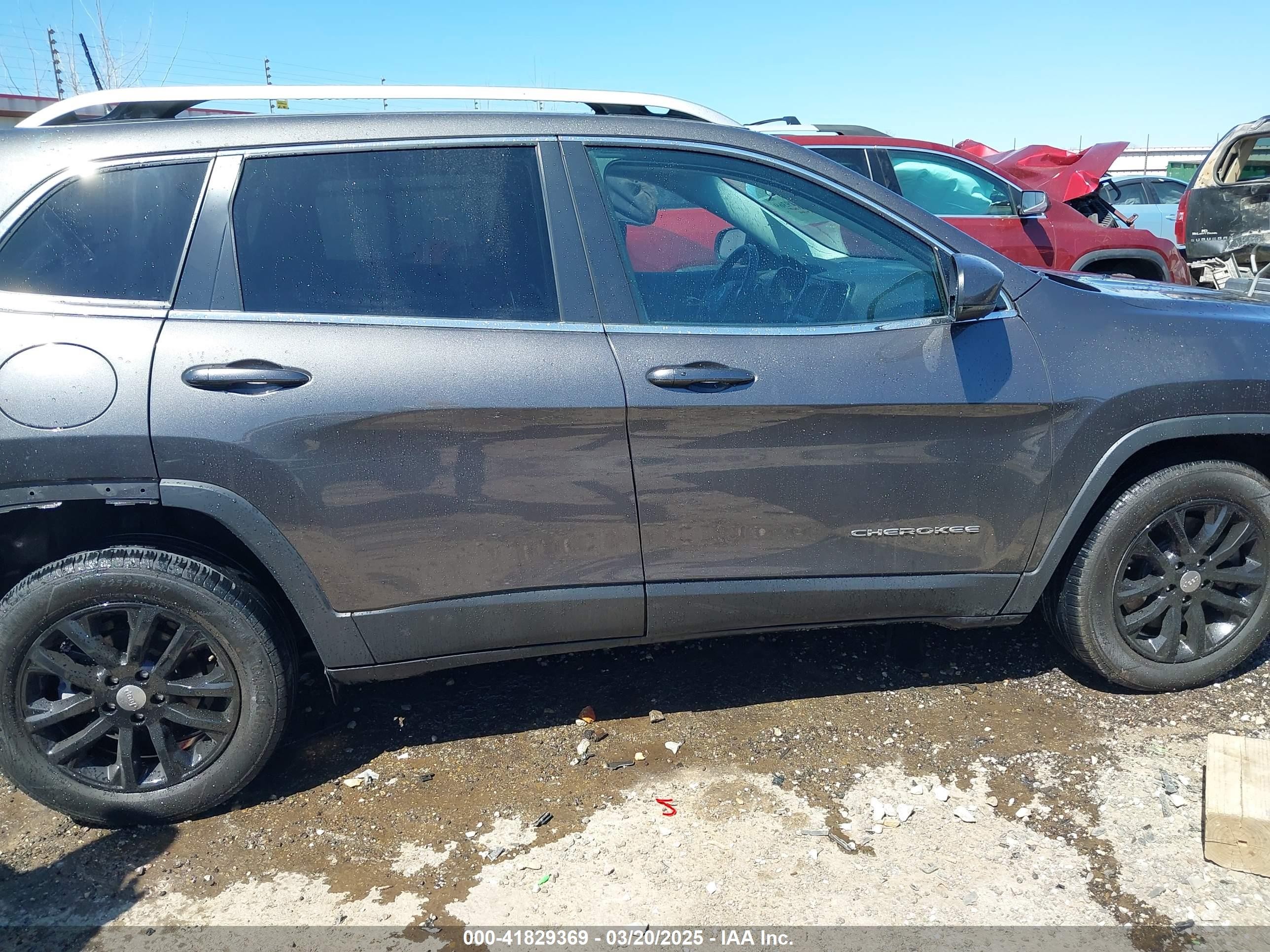 2019 Jeep Cherokee Latitude Plus Fwd Серый vin: 1C4PJLLB6KD396134