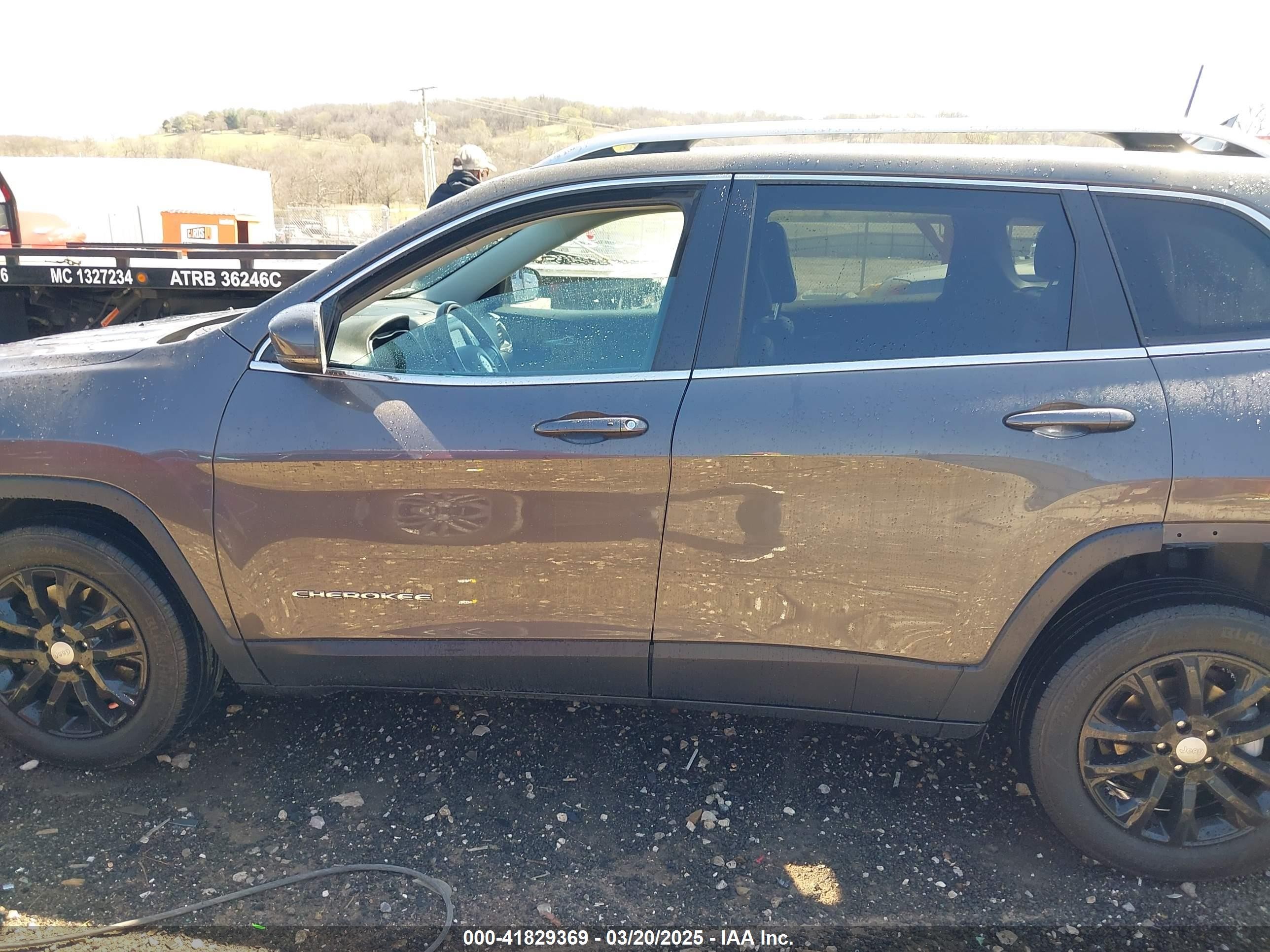 2019 Jeep Cherokee Latitude Plus Fwd Серый vin: 1C4PJLLB6KD396134