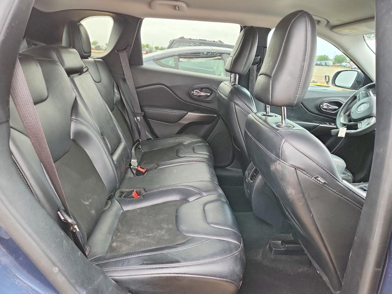 2020 Jeep Cherokee Latitude Plus Blue vin: 1C4PJLLB6LD585674