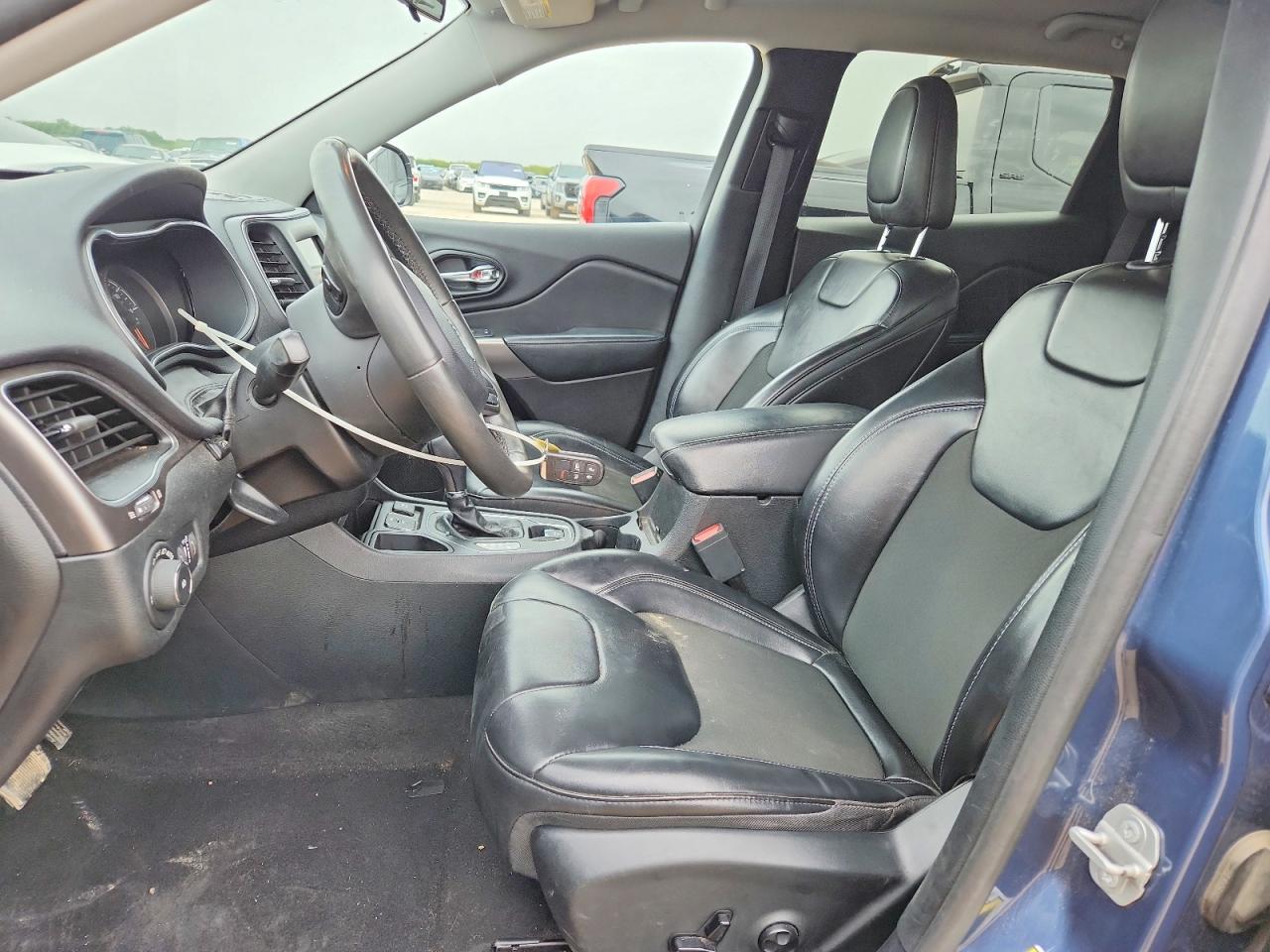 2020 Jeep Cherokee Latitude Plus Blue vin: 1C4PJLLB6LD585674