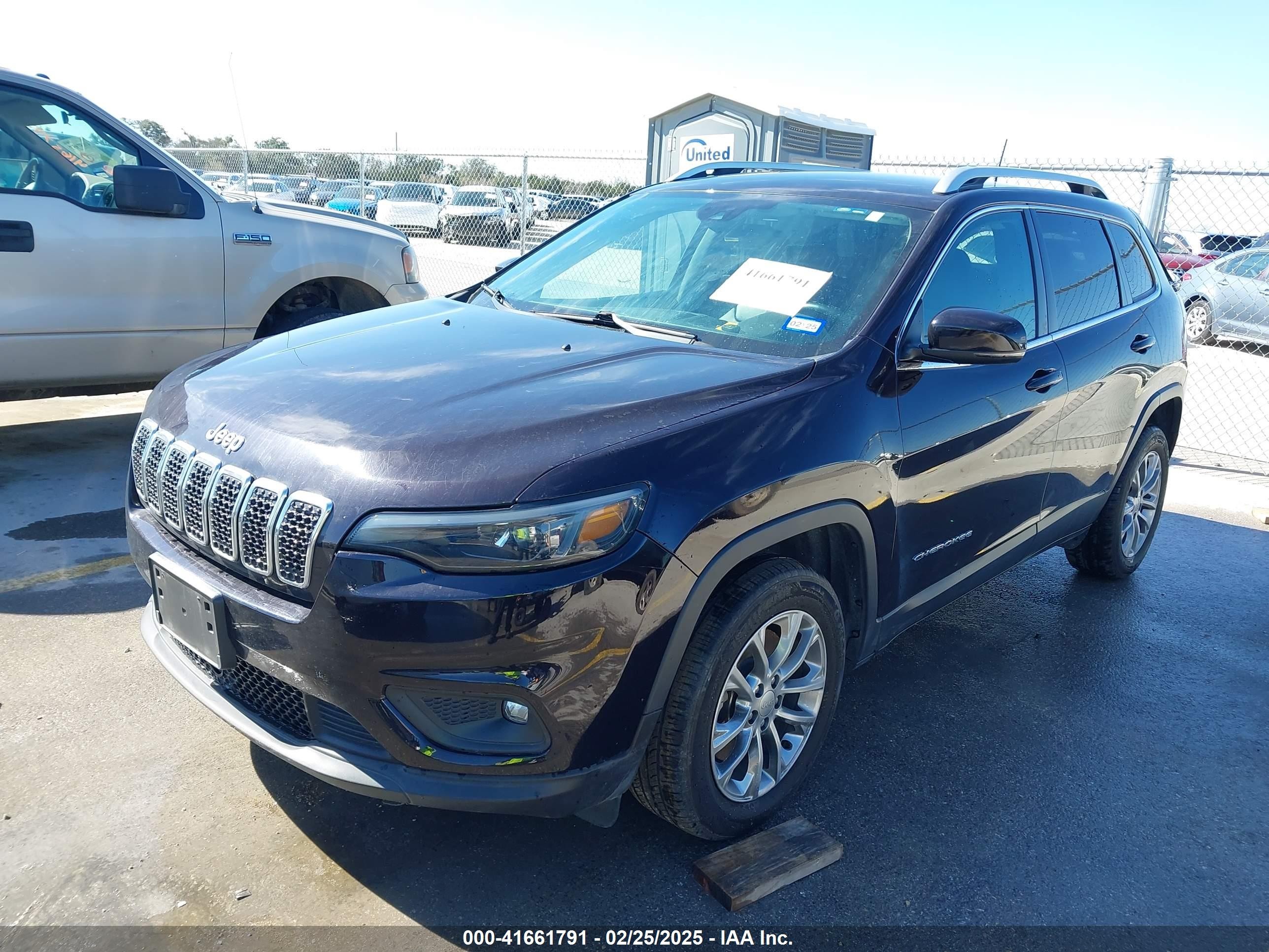 2021 Jeep Cherokee Latitude Plus Fwd Black vin: 1C4PJLLB6MD155810