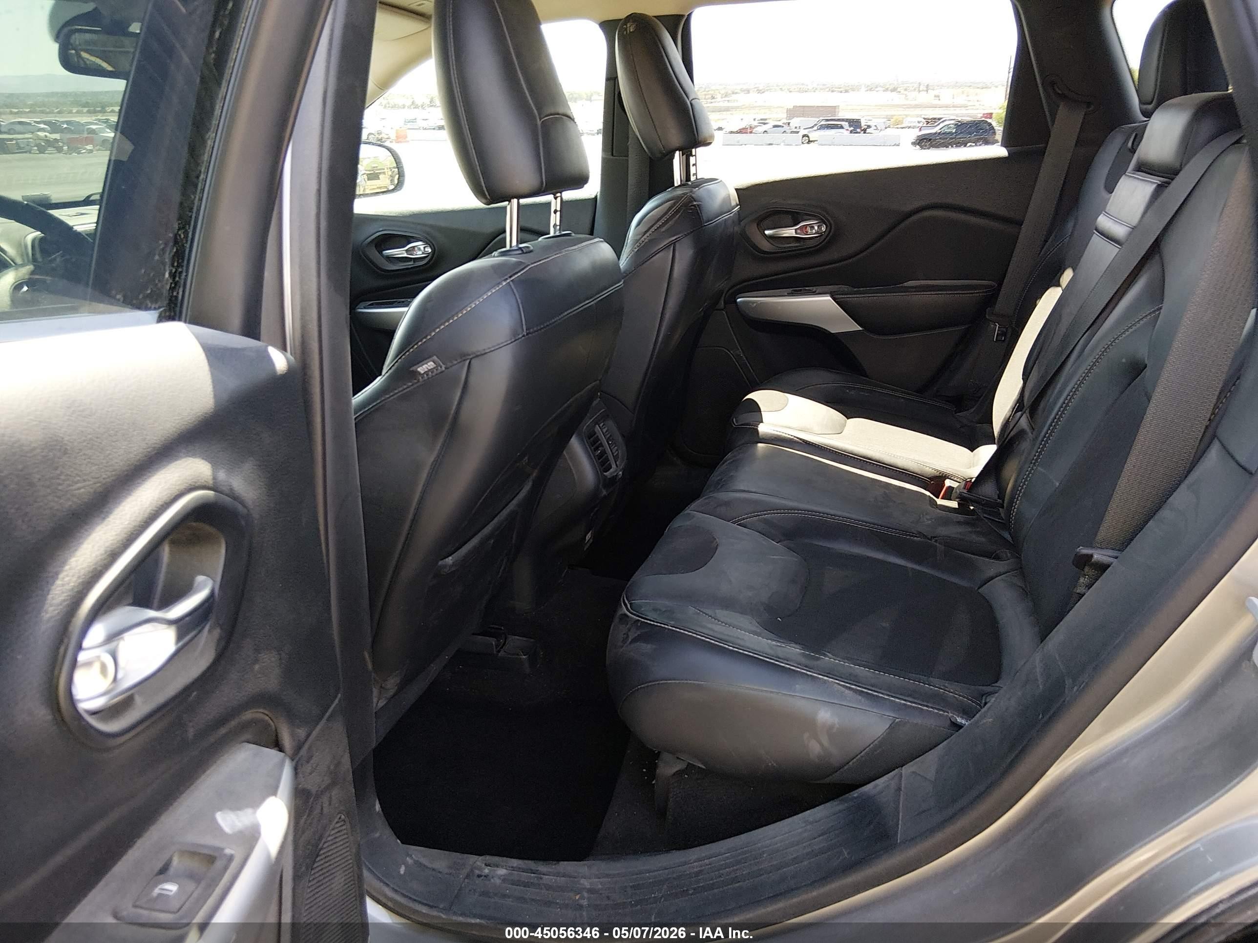 2018 Jeep Cherokee Latitude Plus Fwd Желто-коричневый vin: 1C4PJLLB7JD587348