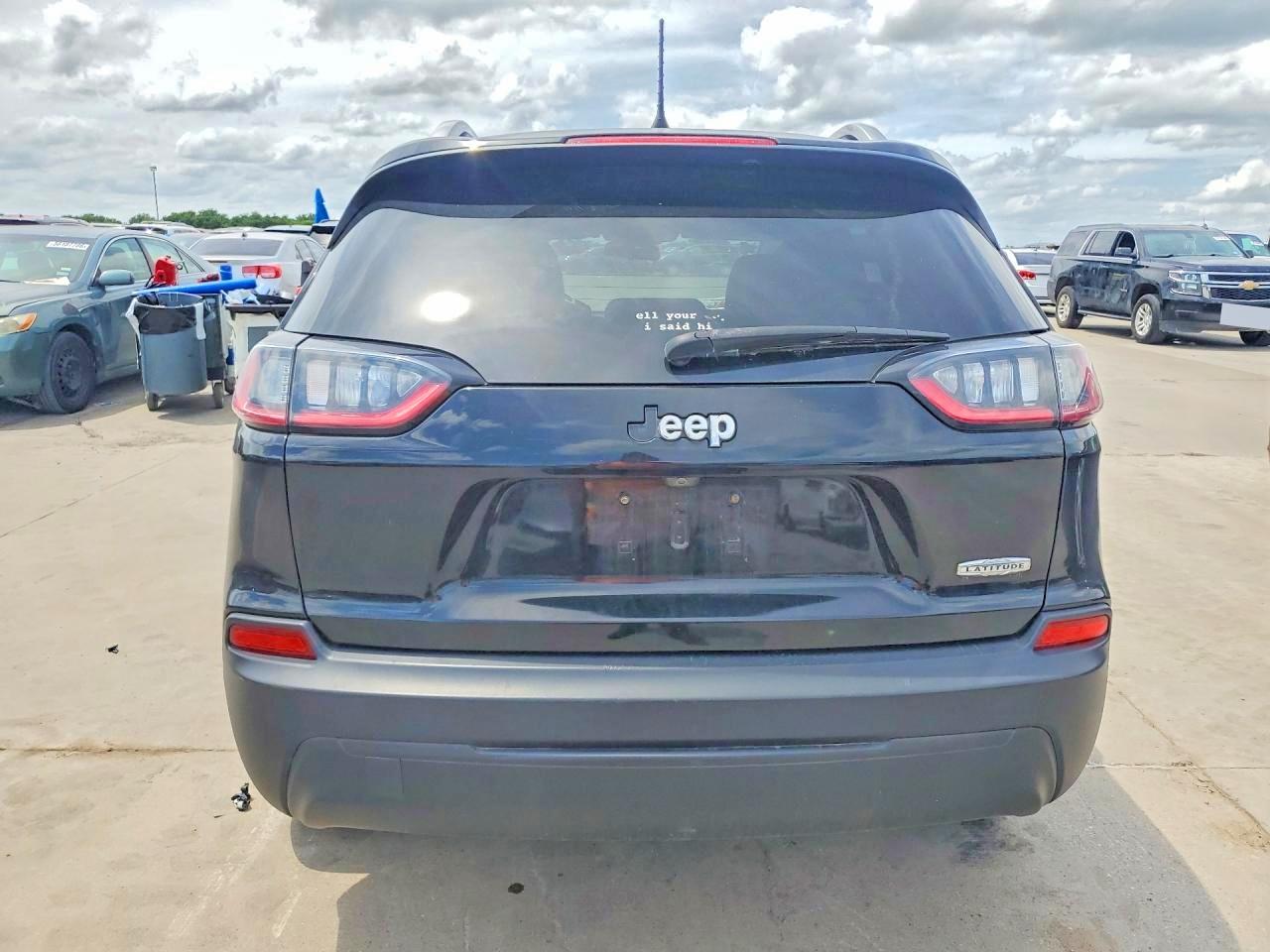 2019 Jeep Cherokee Latitude Plus Черный vin: 1C4PJLLB7KD151536