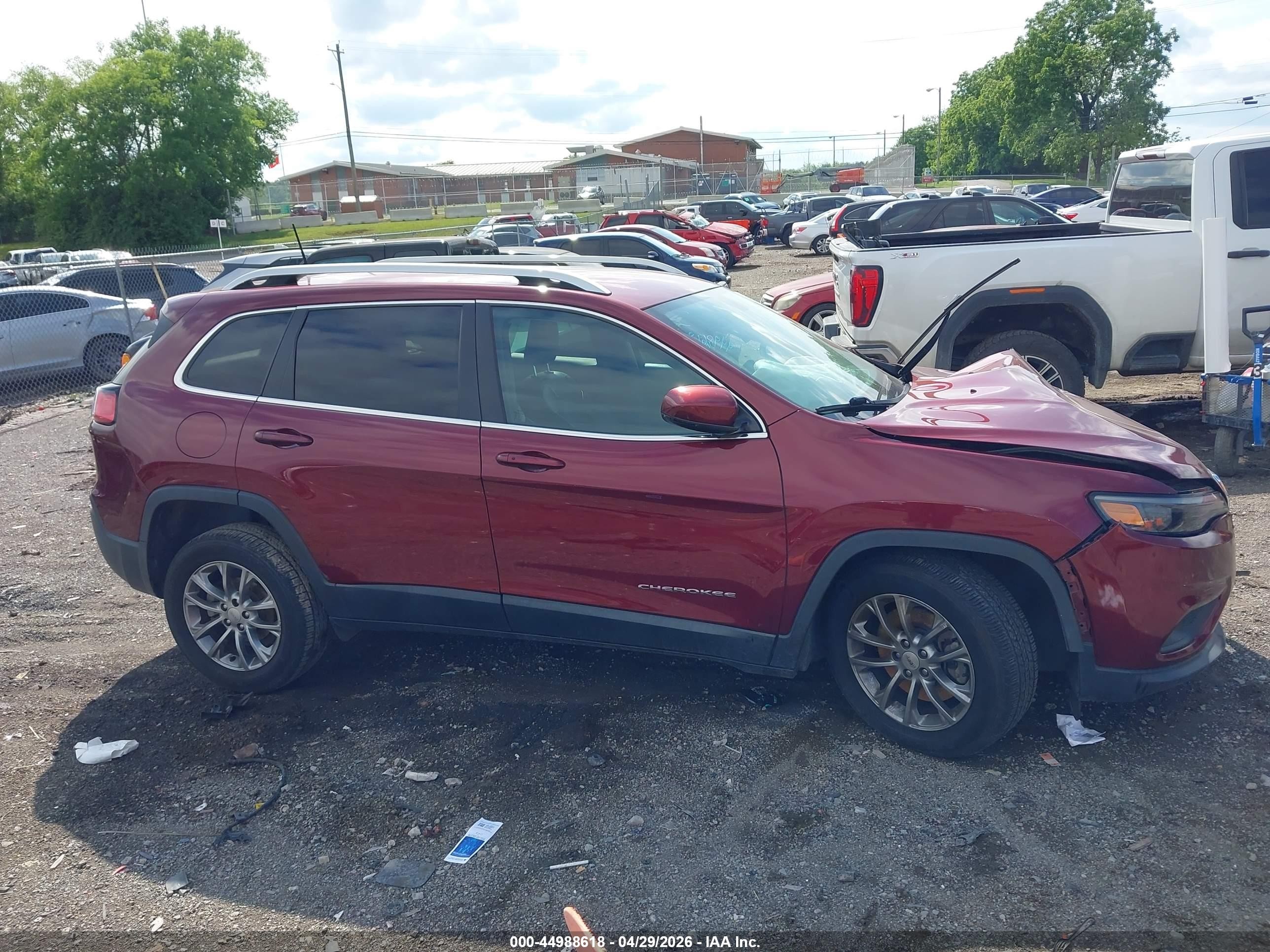 2020 Jeep Cherokee Latitude Plus Fwd Maroon vin: 1C4PJLLB8LD530515