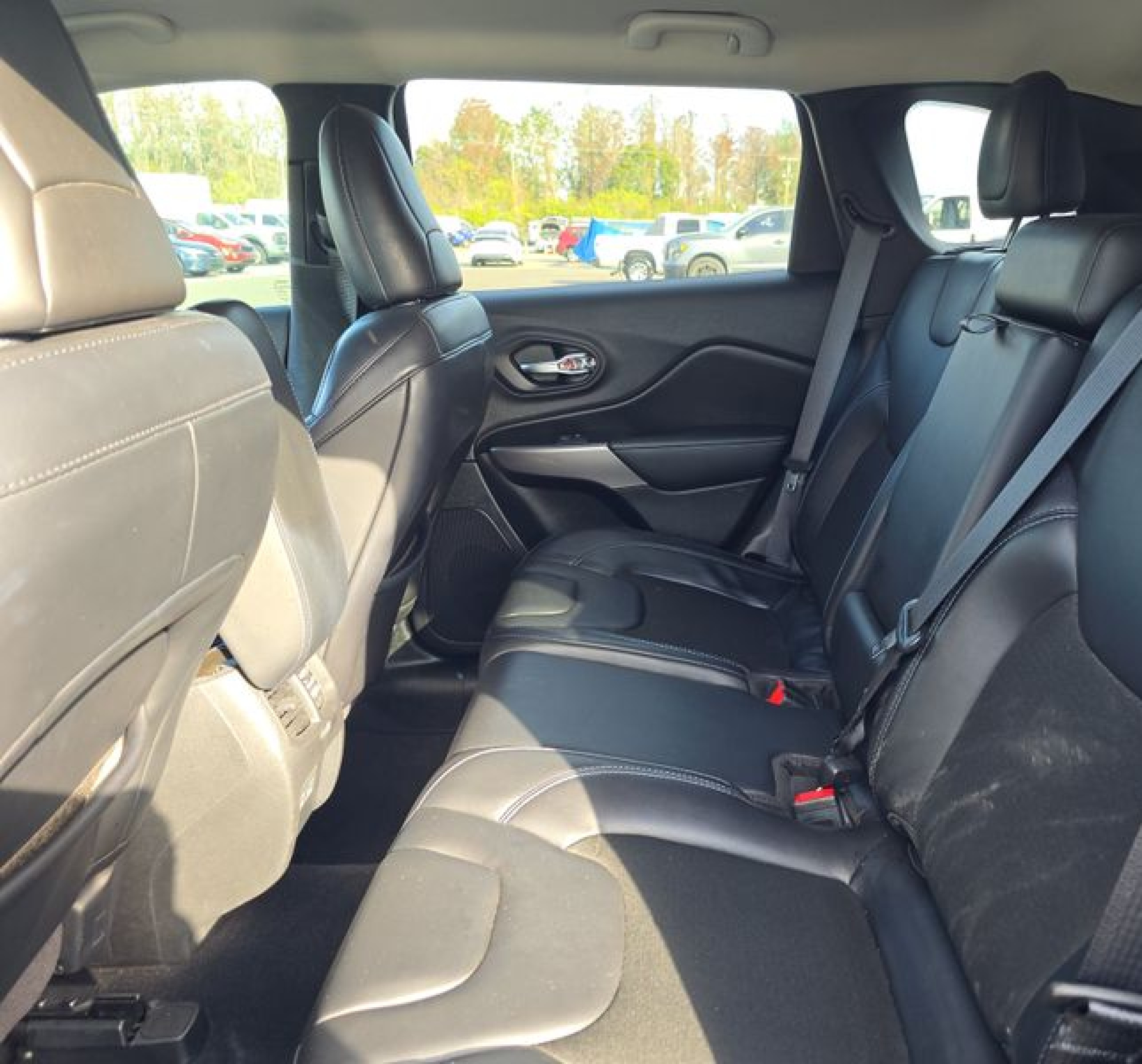 2021 Jeep Cherokee Latitude Plus vin: 1C4PJLLB9MD179647