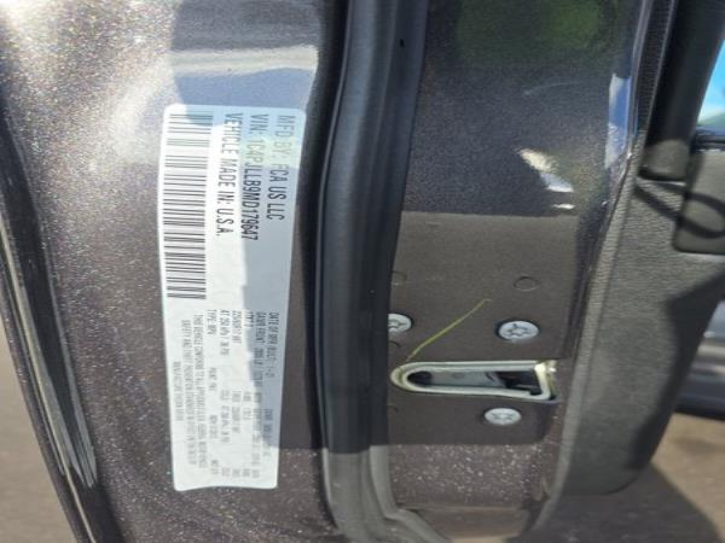 2021 Jeep Cherokee Latitude Plus Fwd vin: 1C4PJLLB9MD179647