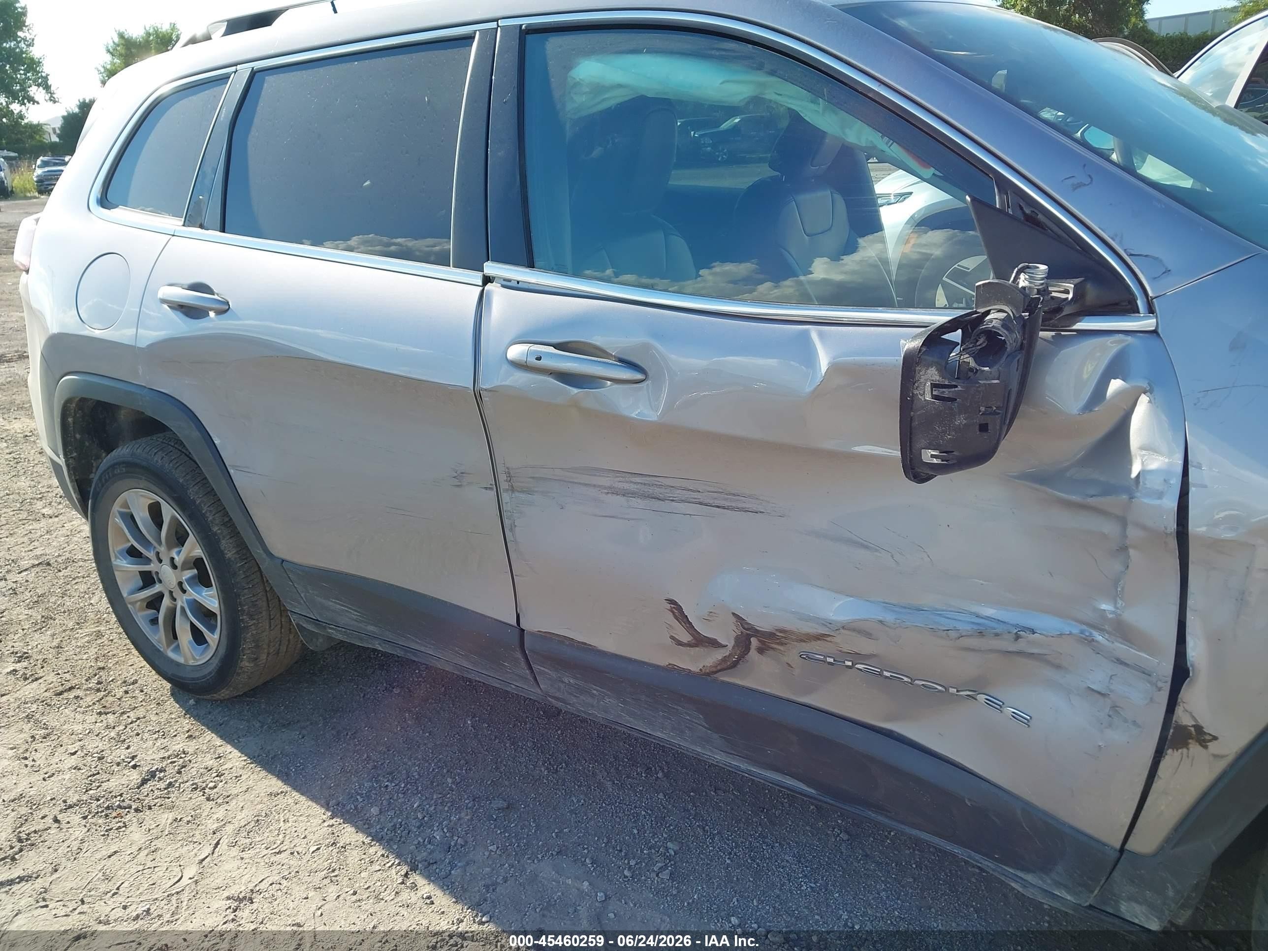 2021 Jeep Cherokee Latitude Plus Fwd Gray vin: 1C4PJLLB9MD204093
