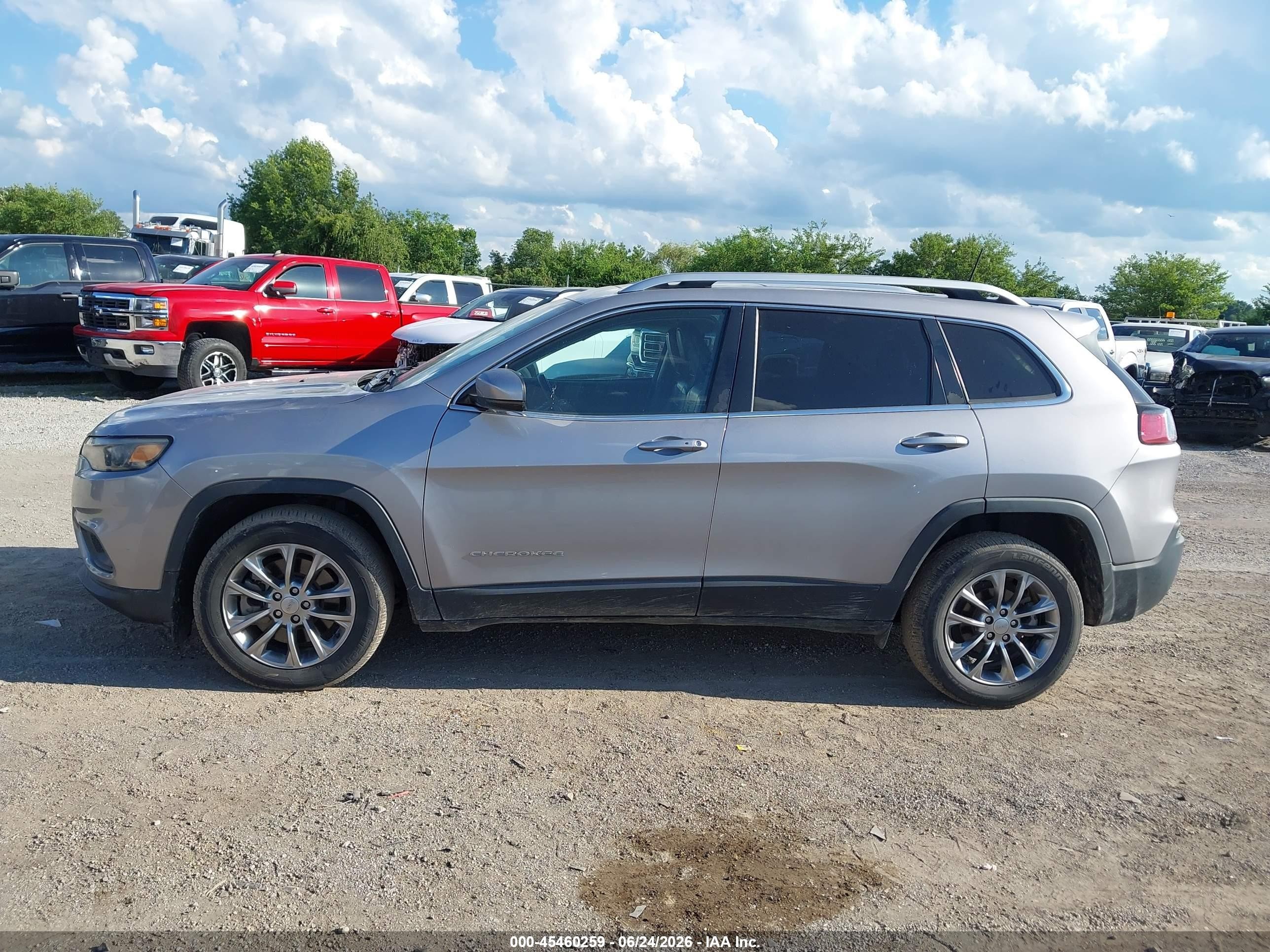 2021 Jeep Cherokee Latitude Plus Fwd Gray vin: 1C4PJLLB9MD204093