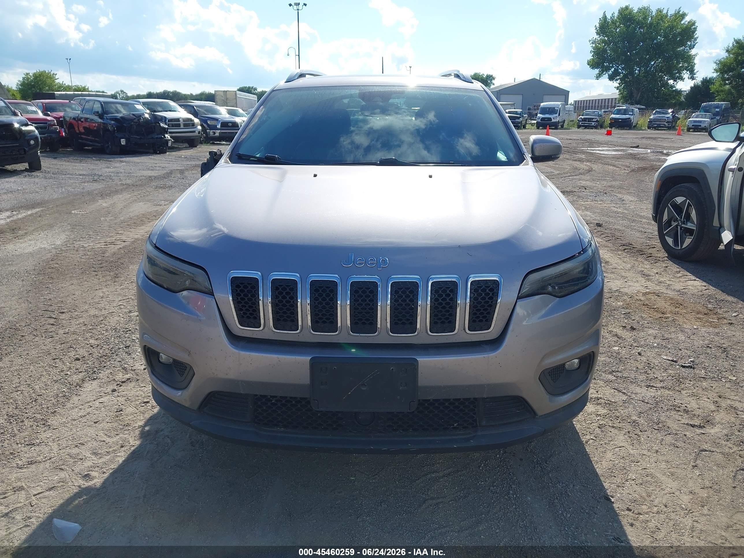 2021 Jeep Cherokee Latitude Plus Fwd Gray vin: 1C4PJLLB9MD204093