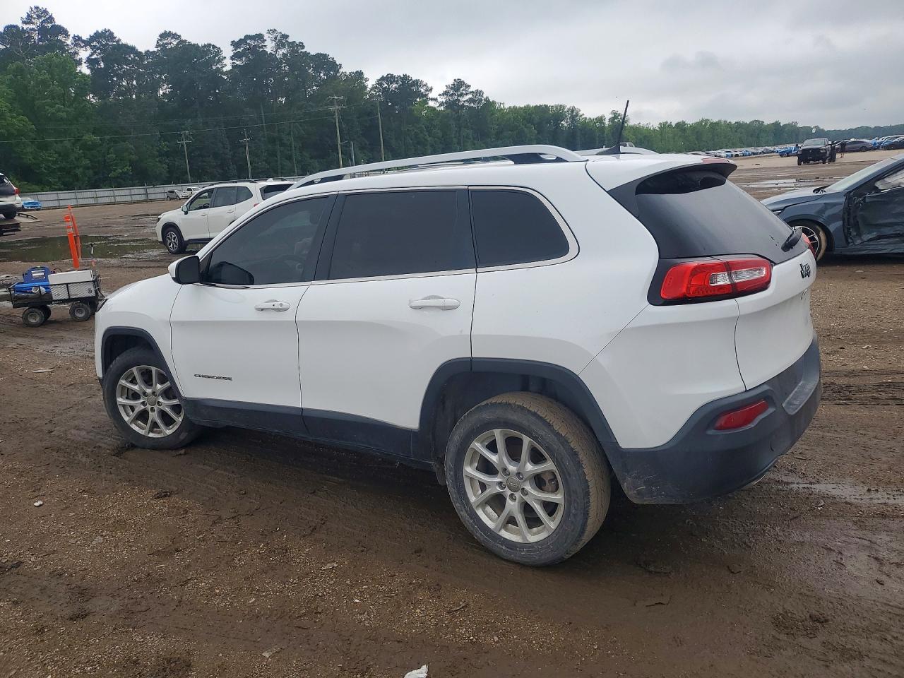 2018 Jeep Cherokee Latitude Plus Белый vin: 1C4PJLLBXJD534952