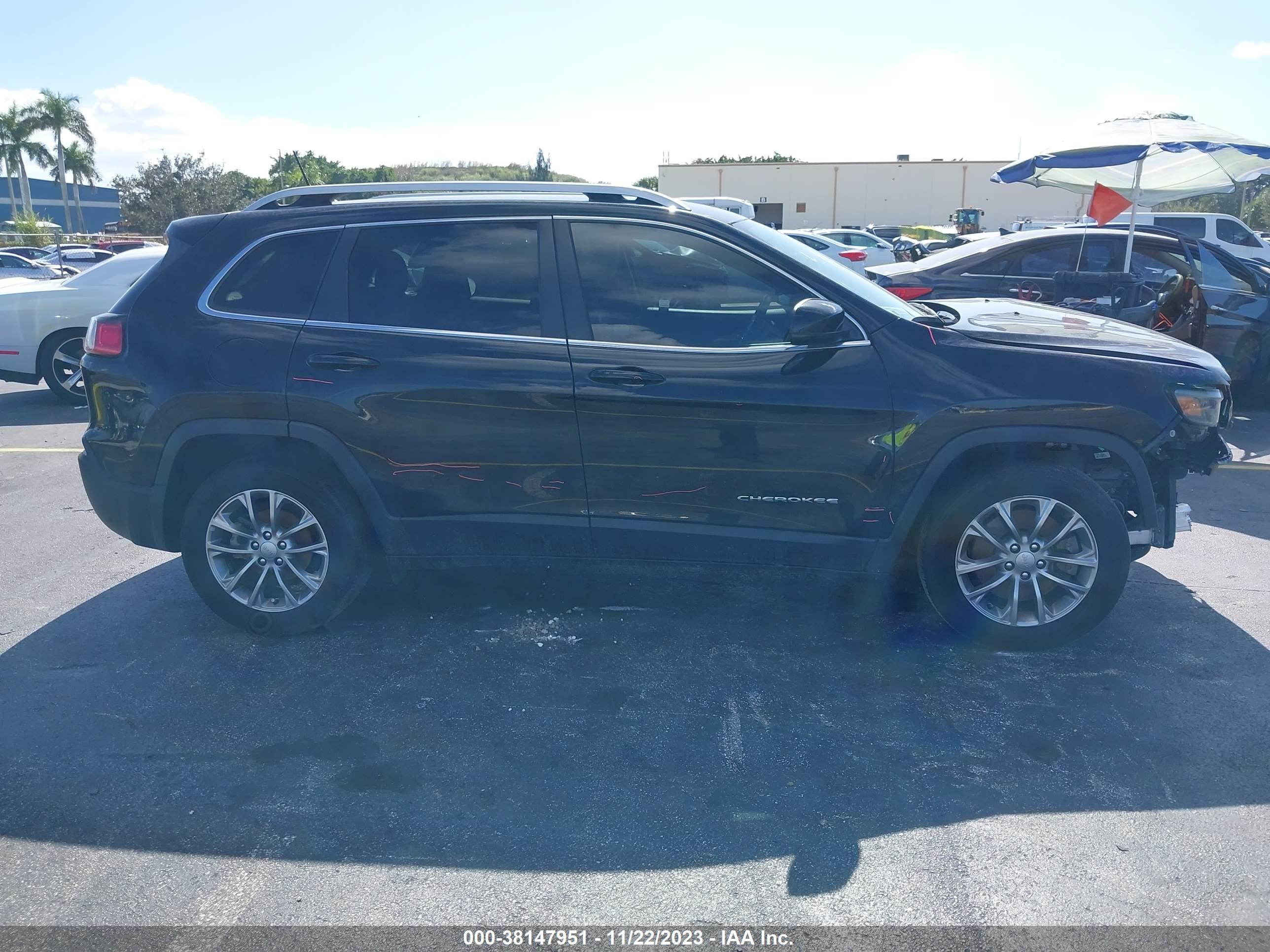 2019 Jeep Cherokee Latitude Plus Fwd Black vin: 1C4PJLLBXKD301154