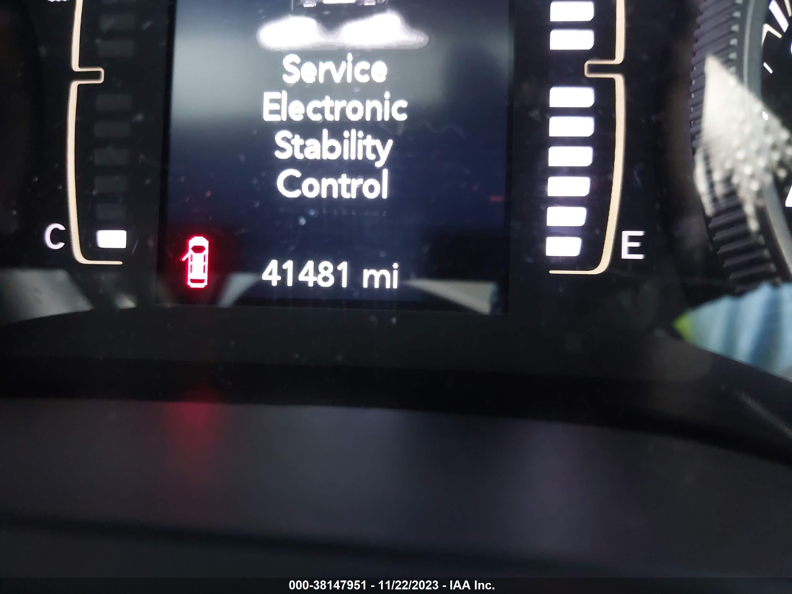 2019 Jeep Cherokee Latitude Plus Fwd Black vin: 1C4PJLLBXKD301154