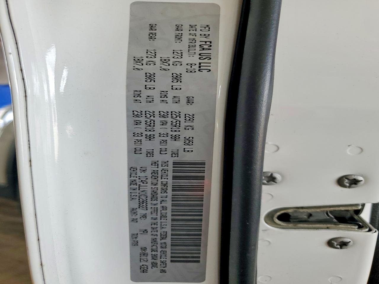 2019 Jeep Cherokee Latitude Plus White vin: 1C4PJLLN1KD286327