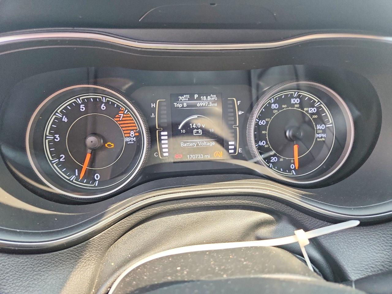 2019 Jeep Cherokee Latitude Plus Gray vin: 1C4PJLLX1KD170823
