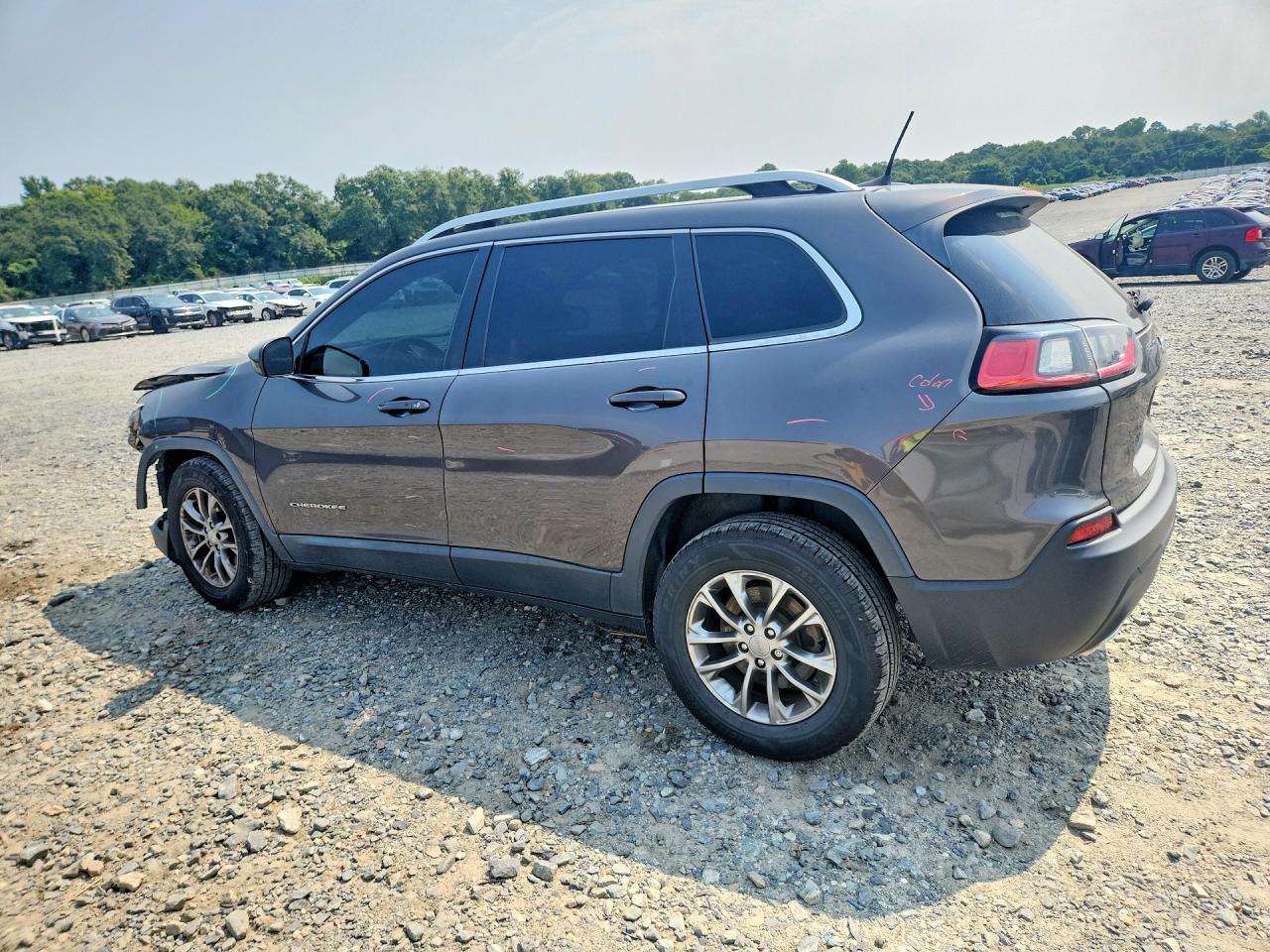 2019 Jeep Cherokee Latitude Plus Gray vin: 1C4PJLLX1KD170823