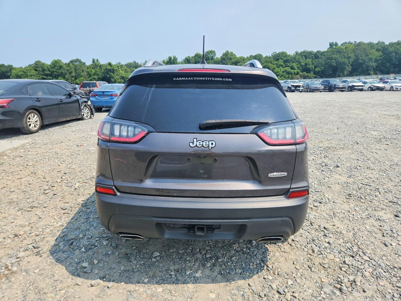 2019 Jeep Cherokee Latitude Plus Gray vin: 1C4PJLLX1KD170823