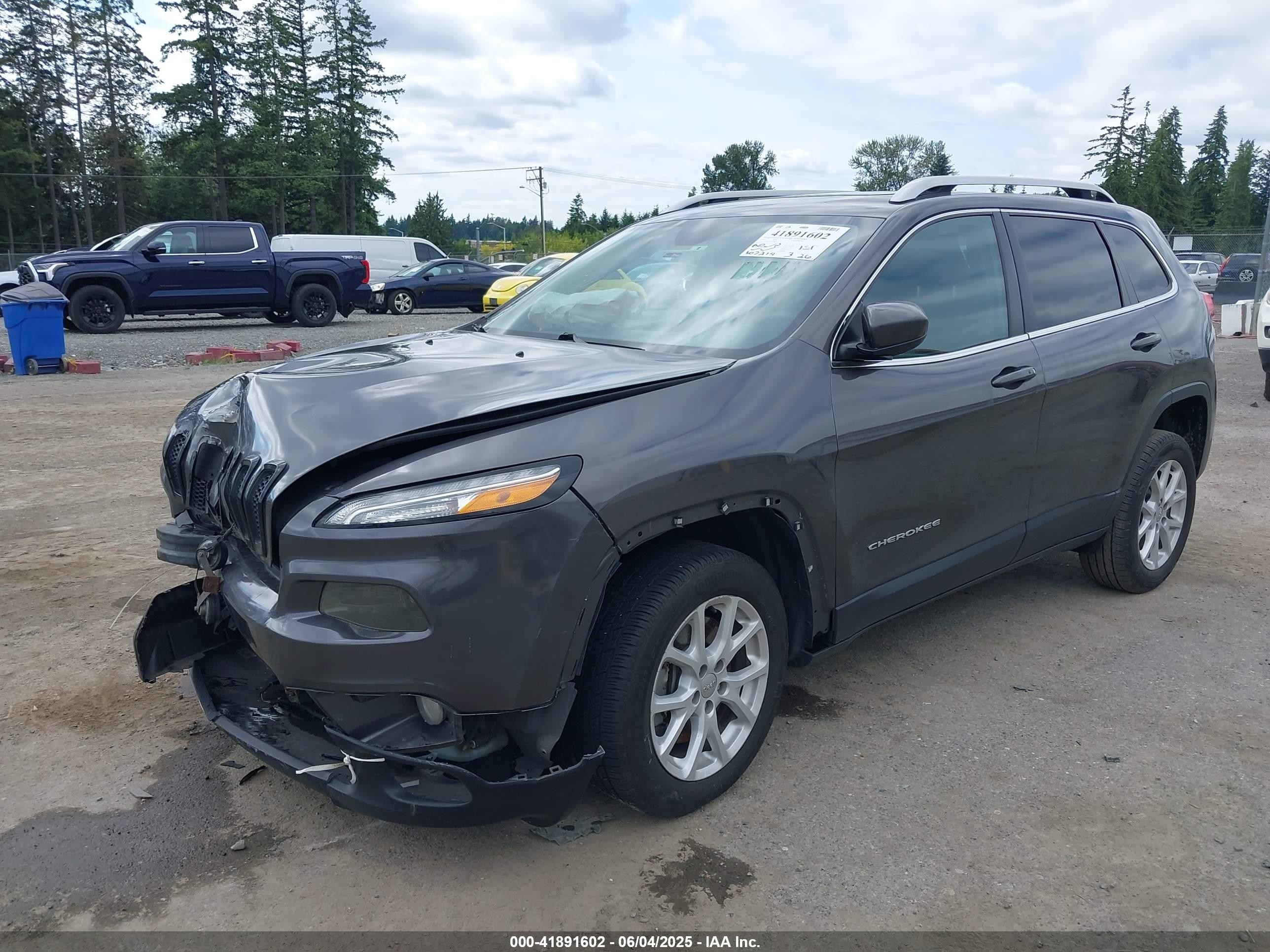2018 Jeep Cherokee Latitude Plus Fwd Серый vin: 1C4PJLLX7JD556922