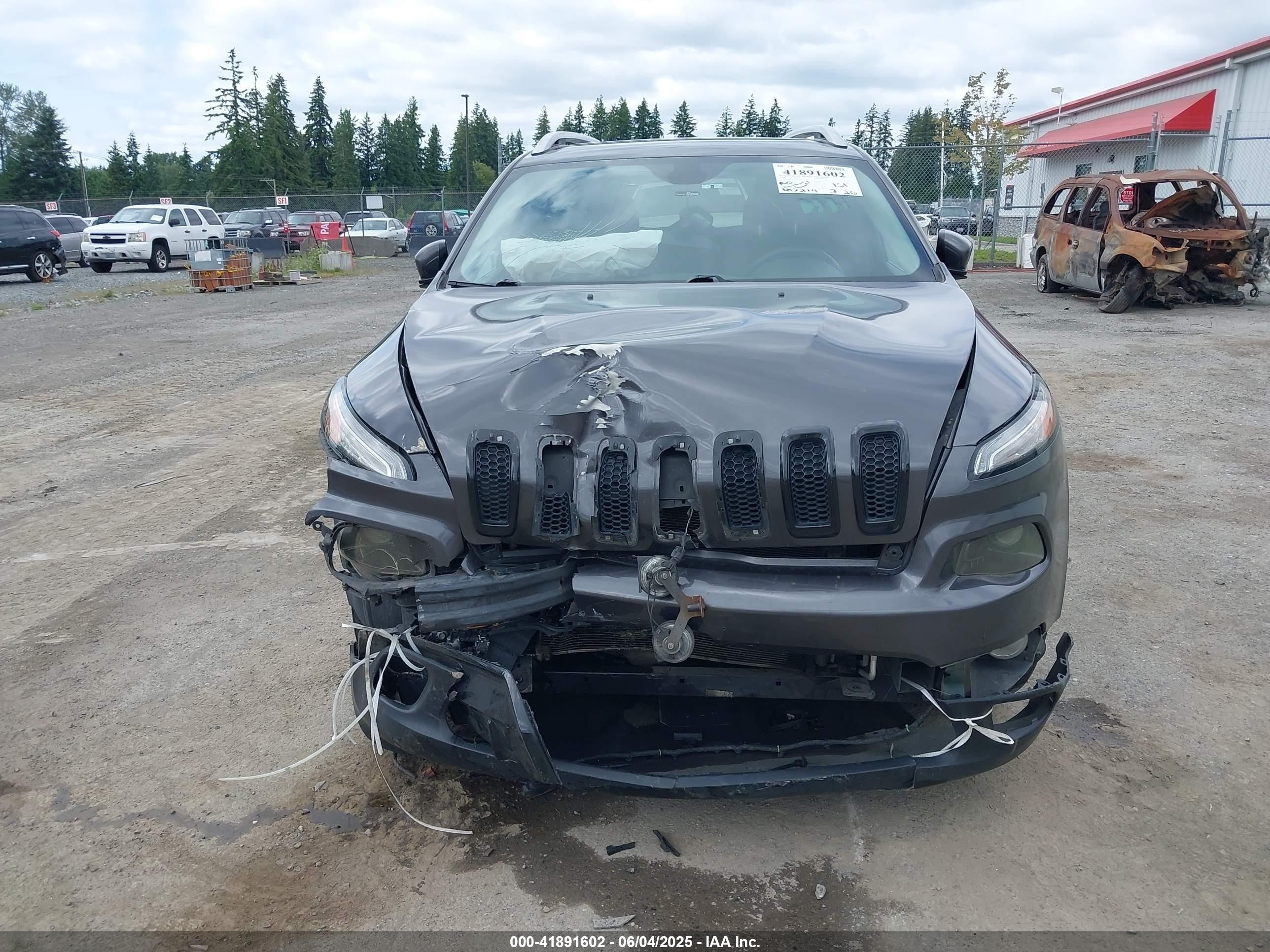 2018 Jeep Cherokee Latitude Plus Fwd Серый vin: 1C4PJLLX7JD556922