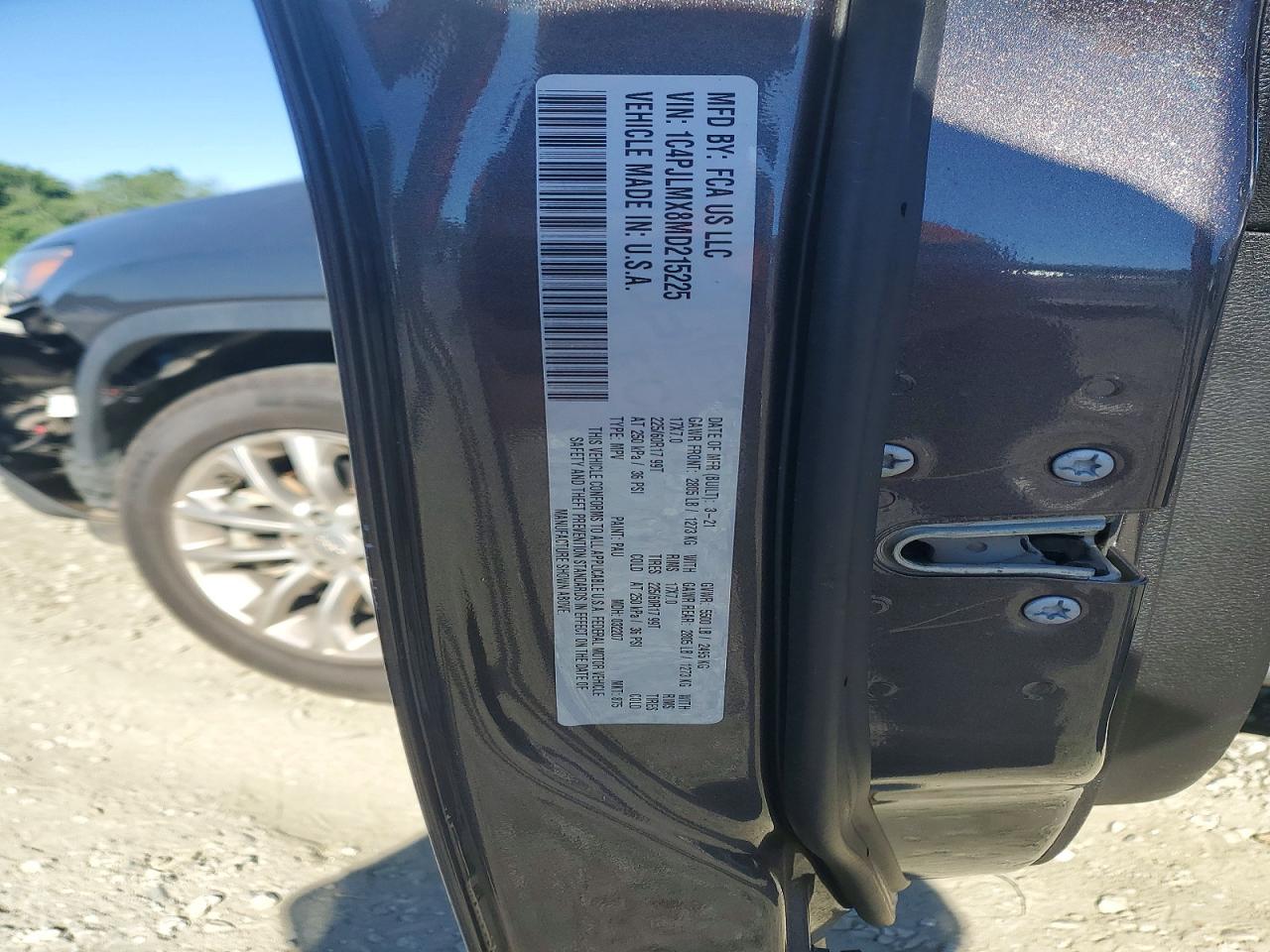 2021 Jeep Cherokee Latitude Lux Charcoal vin: 1C4PJLMX8MD215225