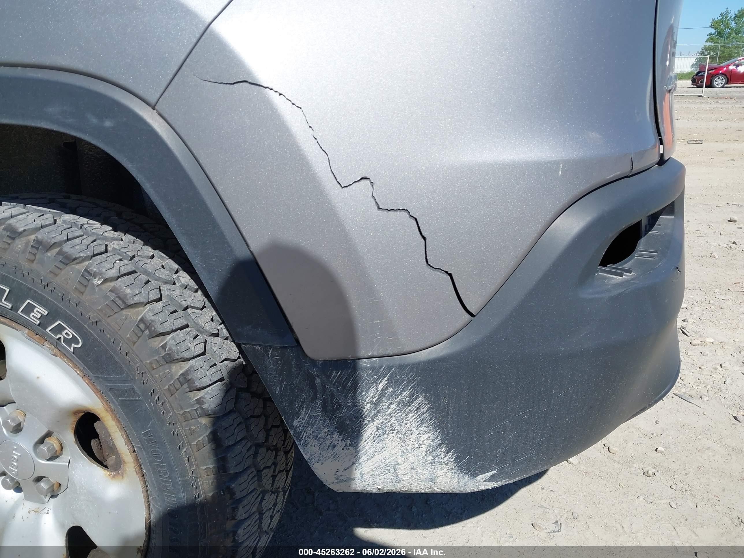 2014 Jeep Cherokee Sport Серый vin: 1C4PJMAB0EW202330