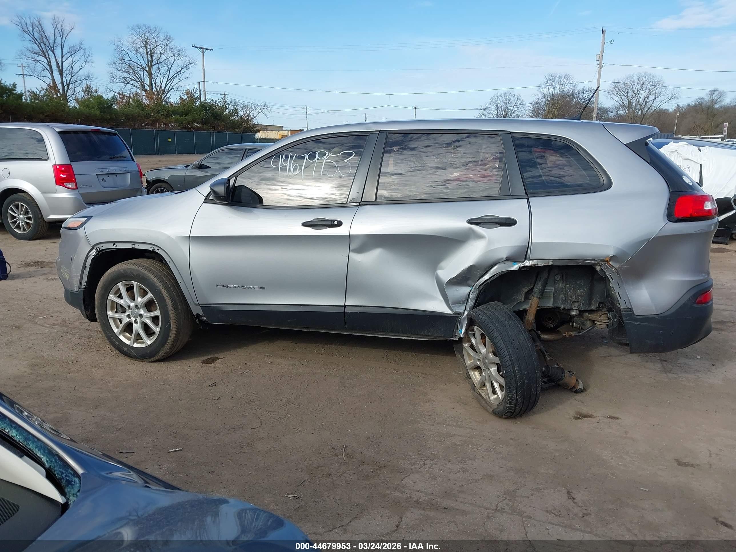 2014 Jeep Cherokee Sport Silver vin: 1C4PJMAB0EW249812