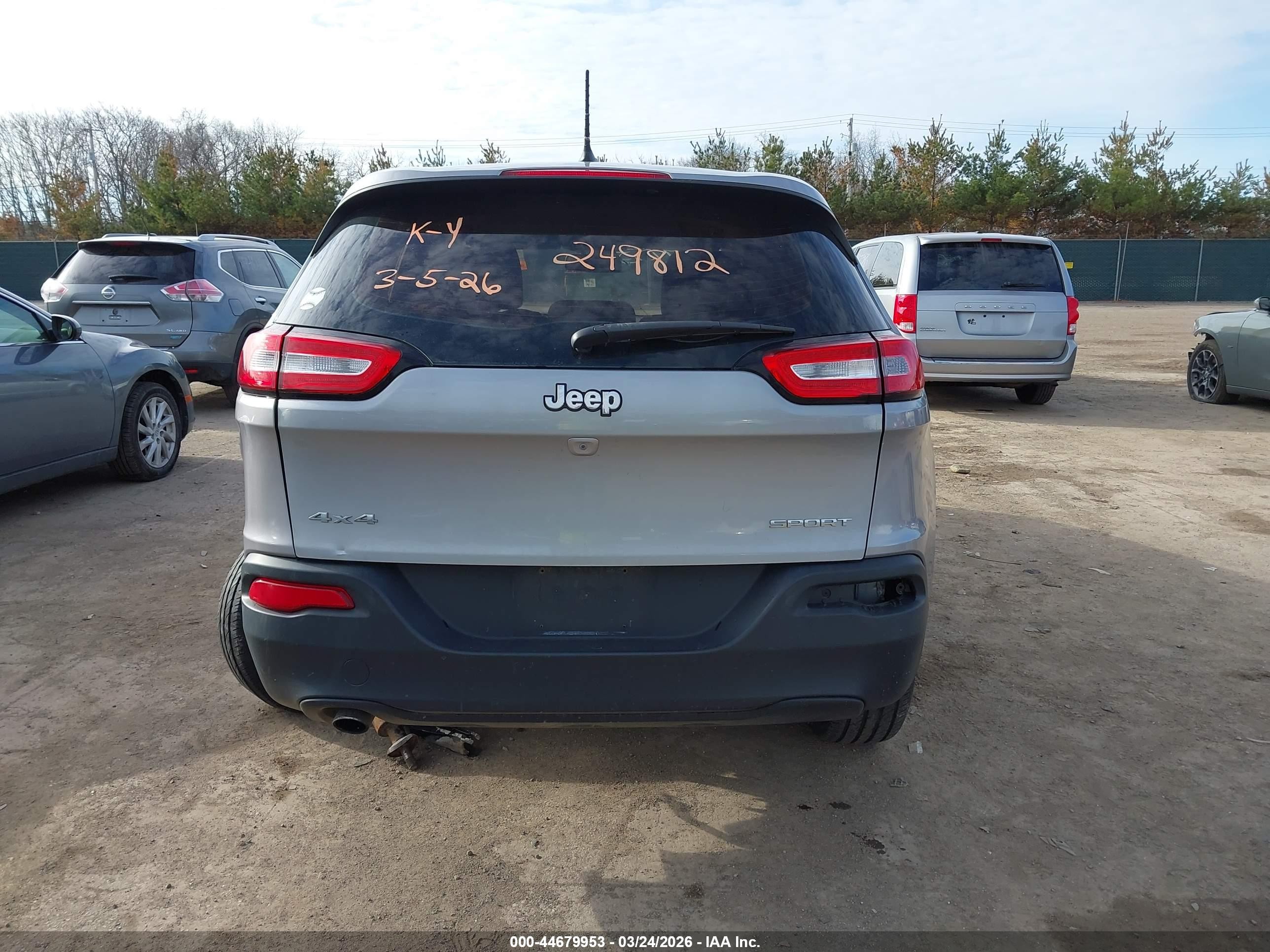 2014 Jeep Cherokee Sport Silver vin: 1C4PJMAB0EW249812