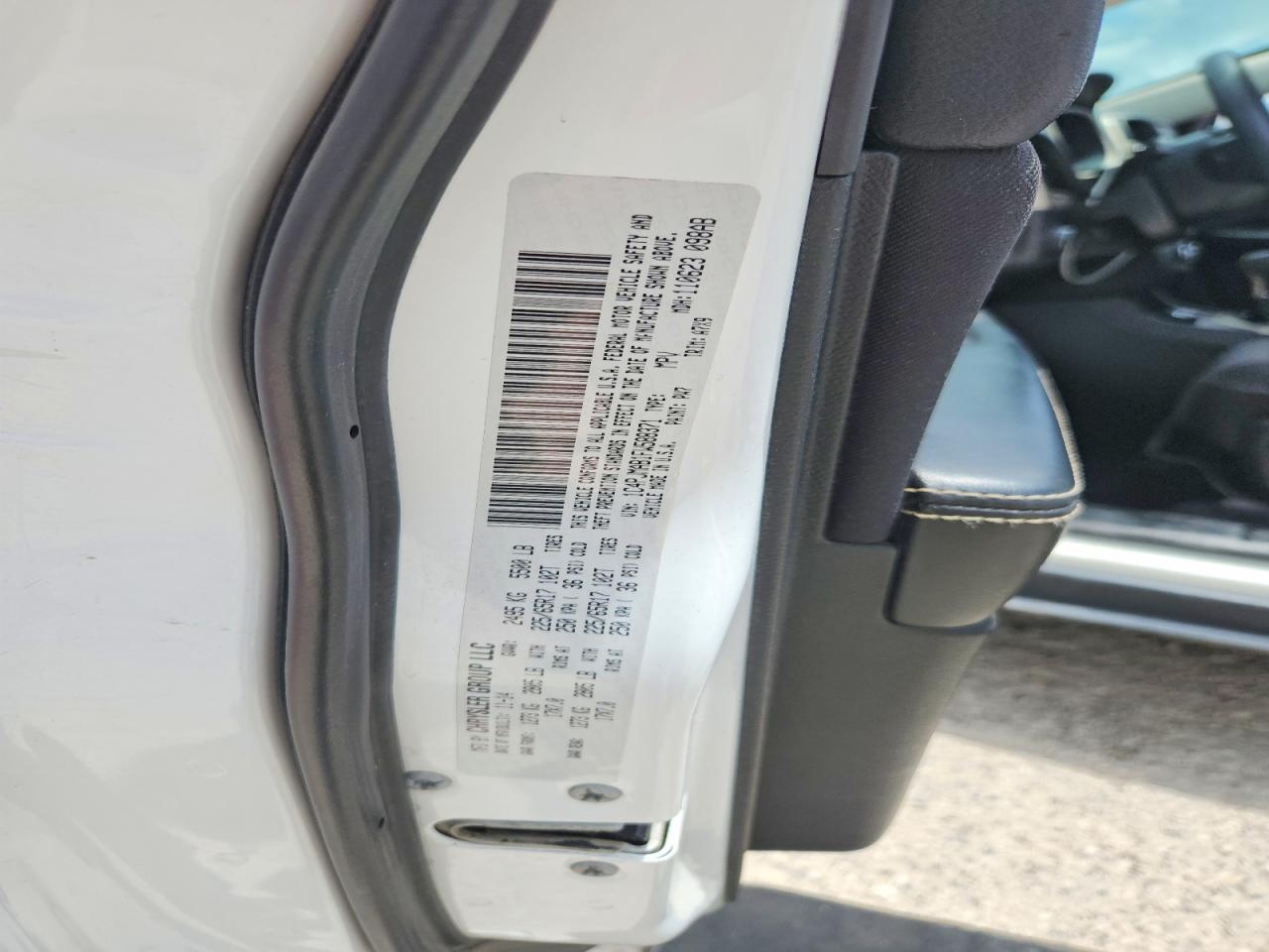2015 Jeep Cherokee Sport White vin: 1C4PJMAB1FW588371