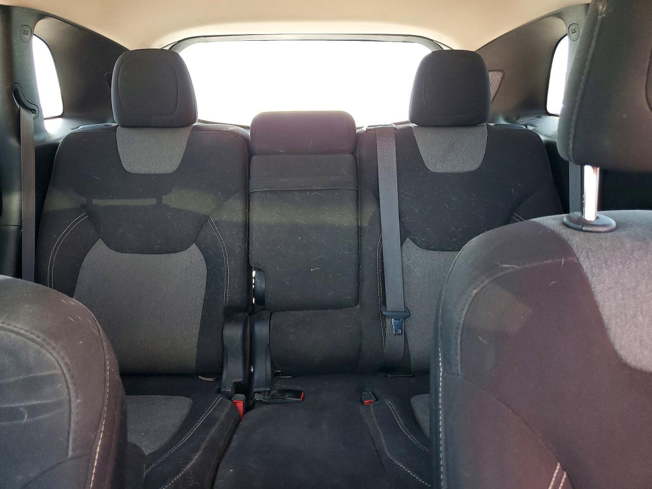 2014 Jeep Cherokee Sport Silver vin: 1C4PJMAB2EW121796