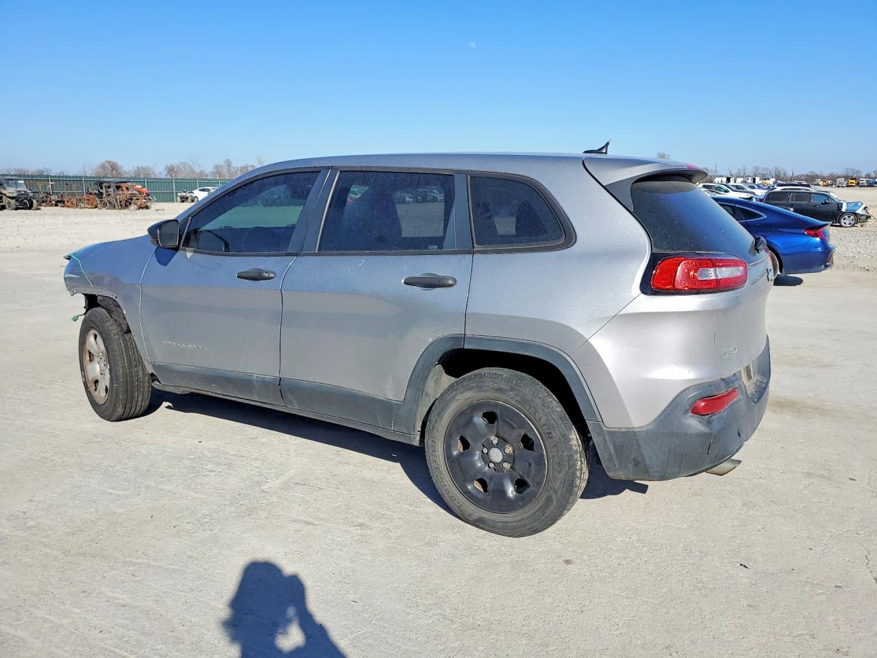 2014 Jeep Cherokee Sport Silver vin: 1C4PJMAB2EW121796
