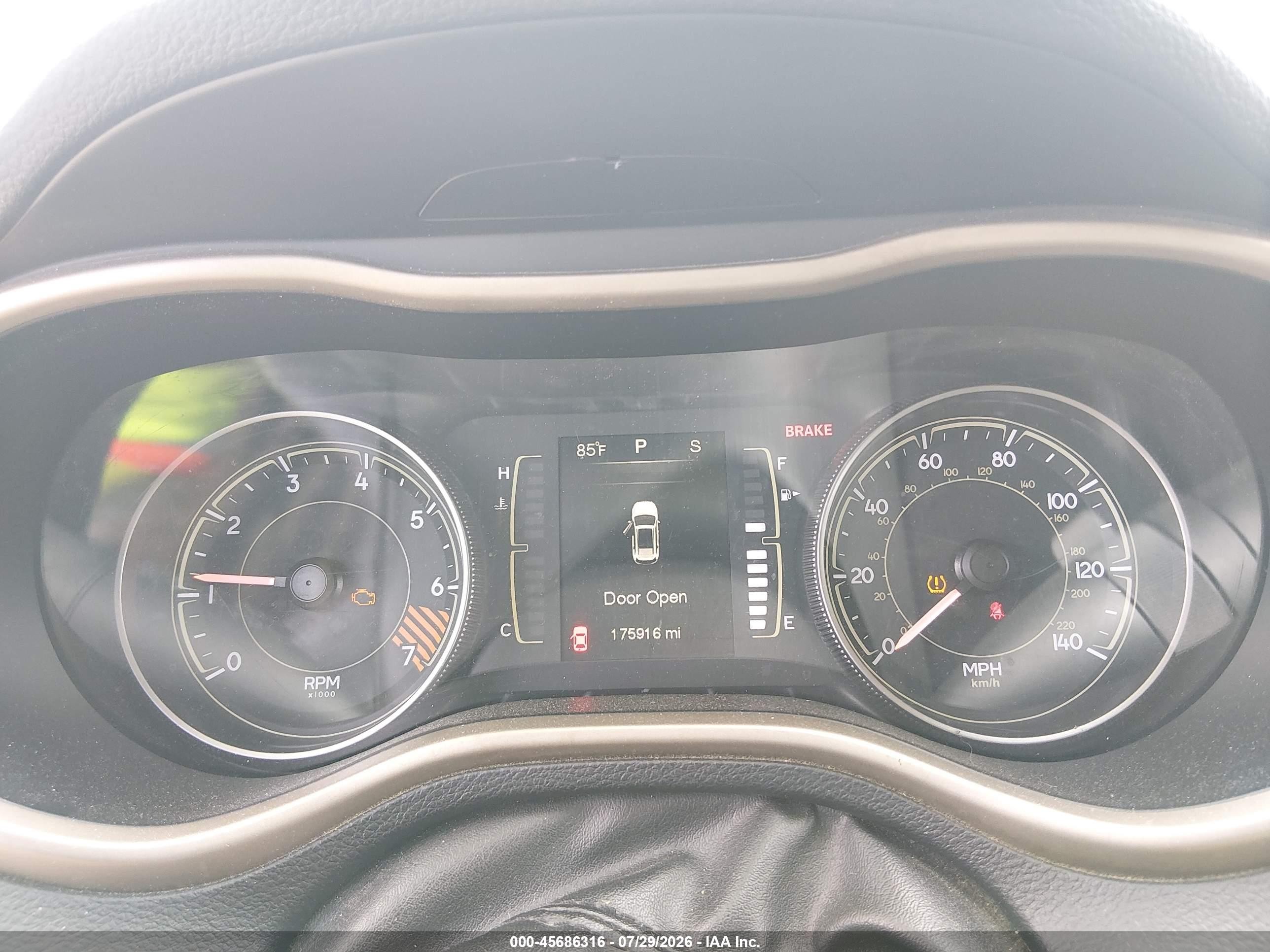 2014 Jeep Cherokee Sport Silver vin: 1C4PJMAB2EW145032