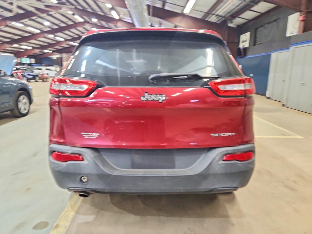 2014 Jeep Cheeroke Burgundy vin: 1C4PJMAB2EW166981