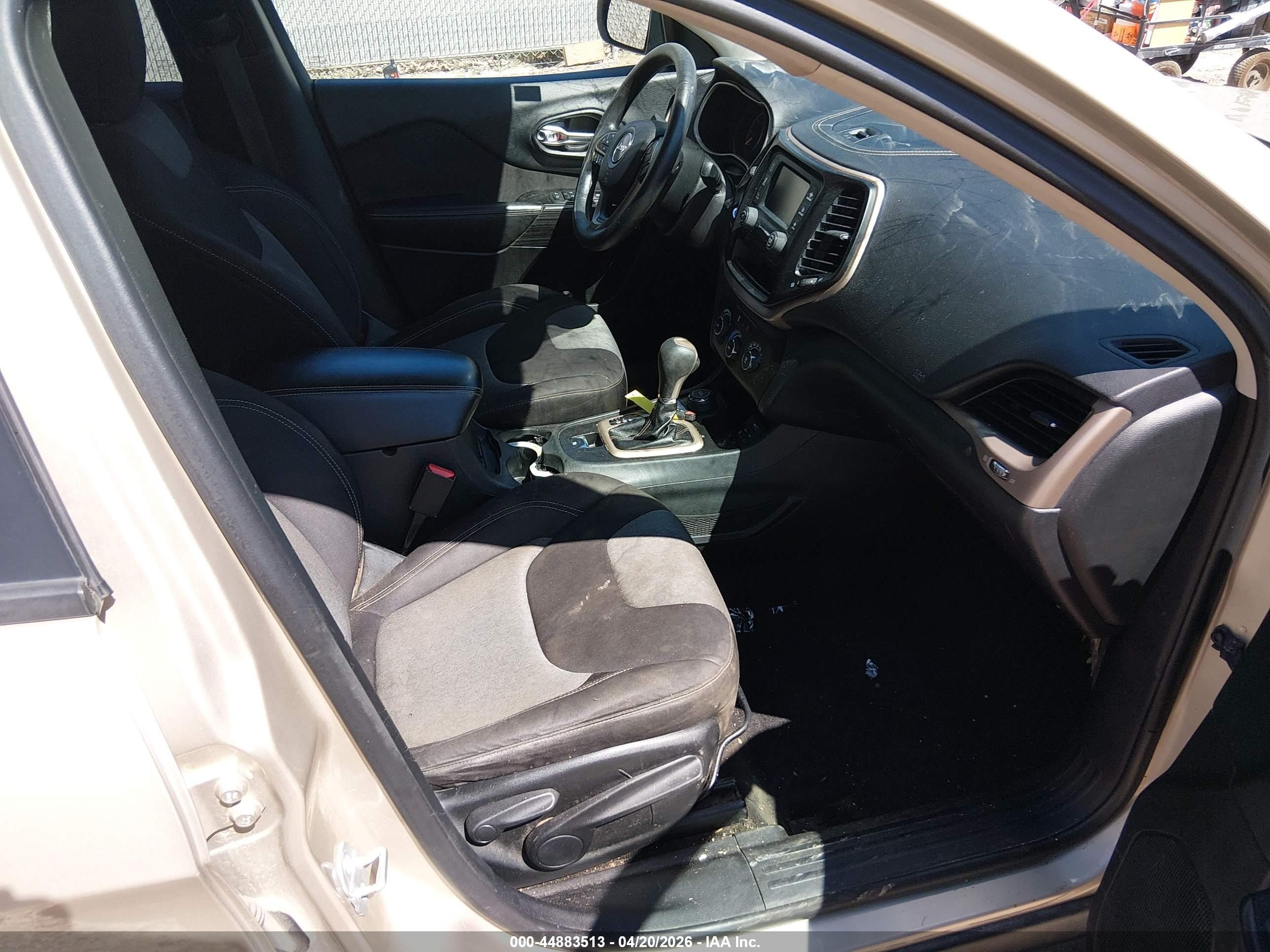 2014 Jeep Cherokee Sport Champagne vin: 1C4PJMAB2EW303210