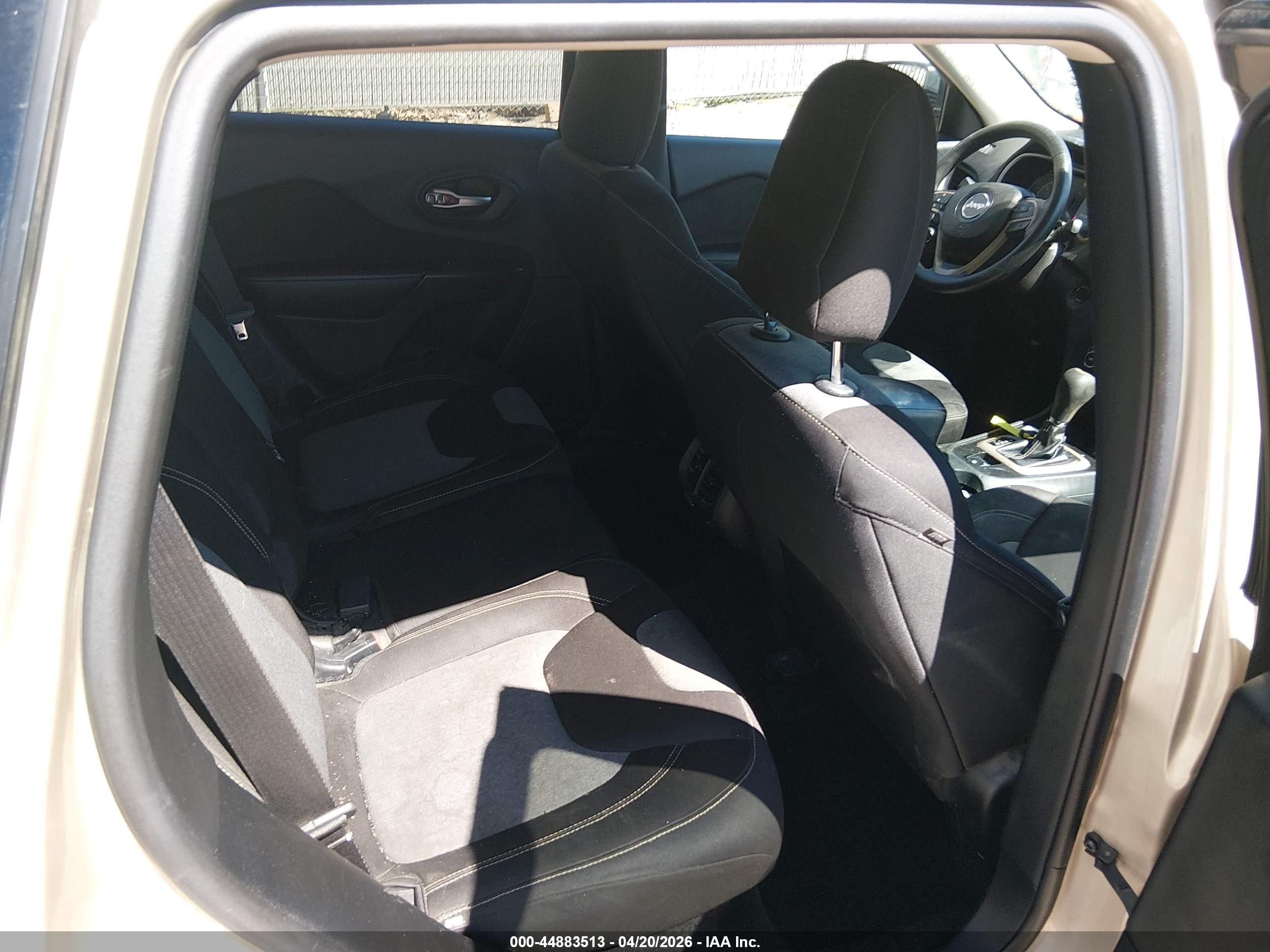 2014 Jeep Cherokee Sport Champagne vin: 1C4PJMAB2EW303210