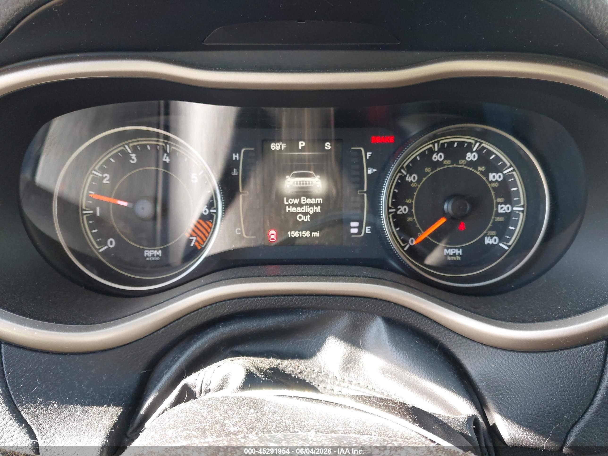 2015 Jeep Cherokee Sport Золотой vin: 1C4PJMAB2FW514487