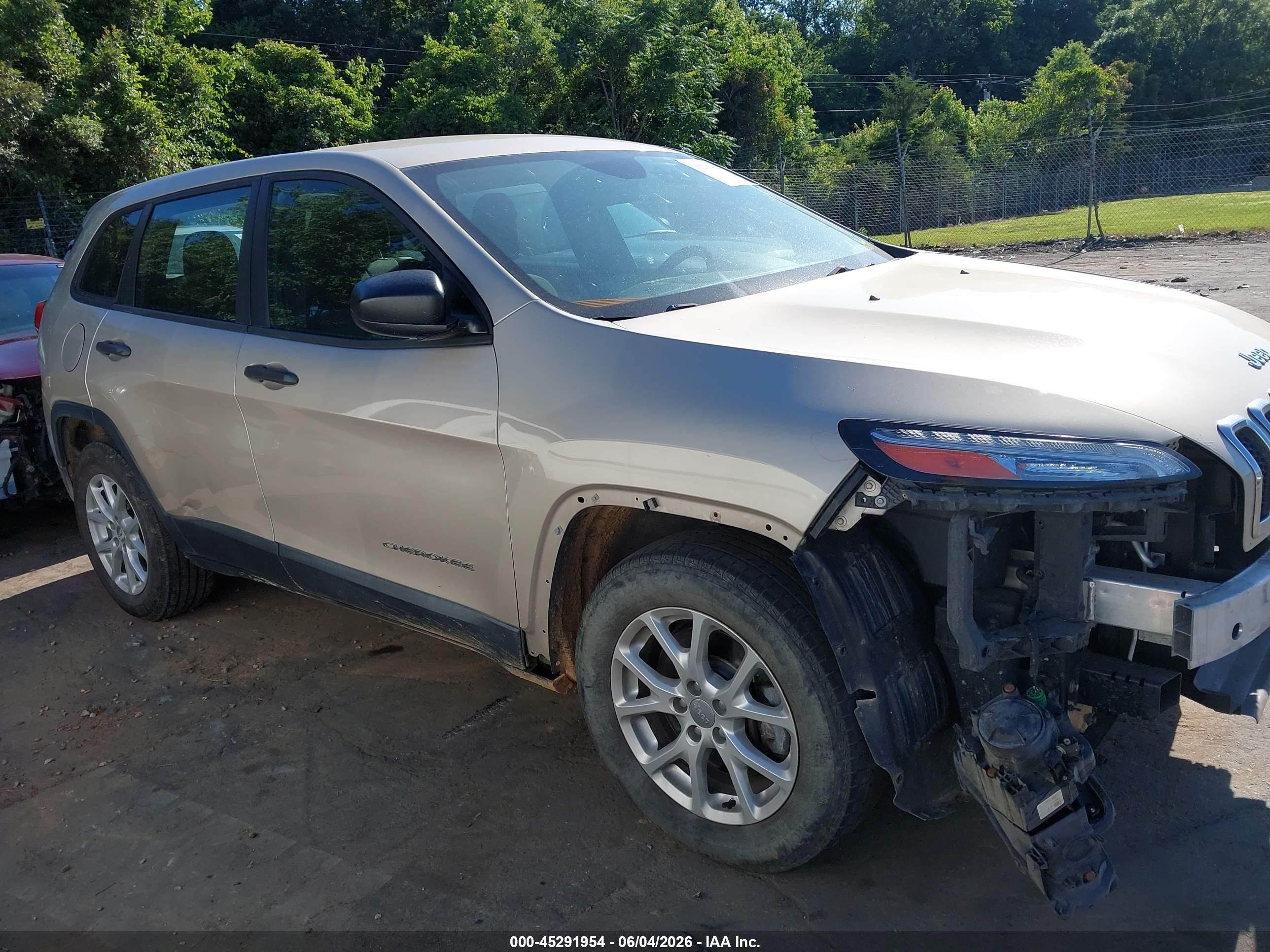 2015 Jeep Cherokee Sport Золотой vin: 1C4PJMAB2FW514487