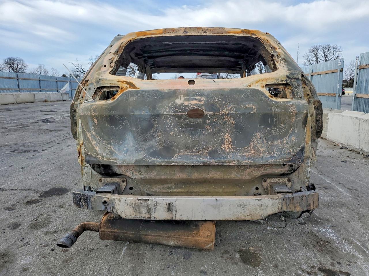 2015 Jeep Cherokee Sport Burn vin: 1C4PJMAB3FW500212