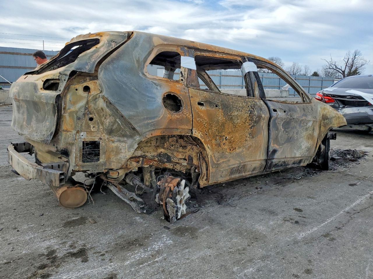 2015 Jeep Cherokee Sport Burn vin: 1C4PJMAB3FW500212
