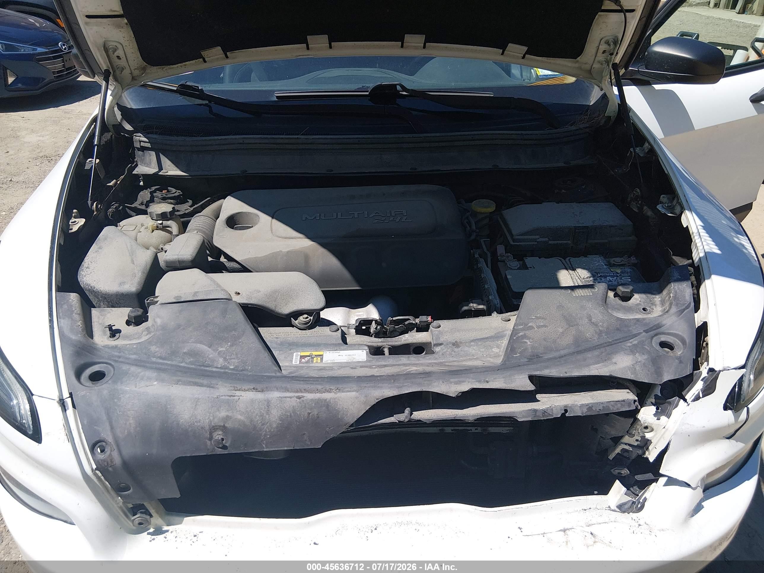 2015 Jeep Cherokee Sport Белый vin: 1C4PJMAB3FW546767