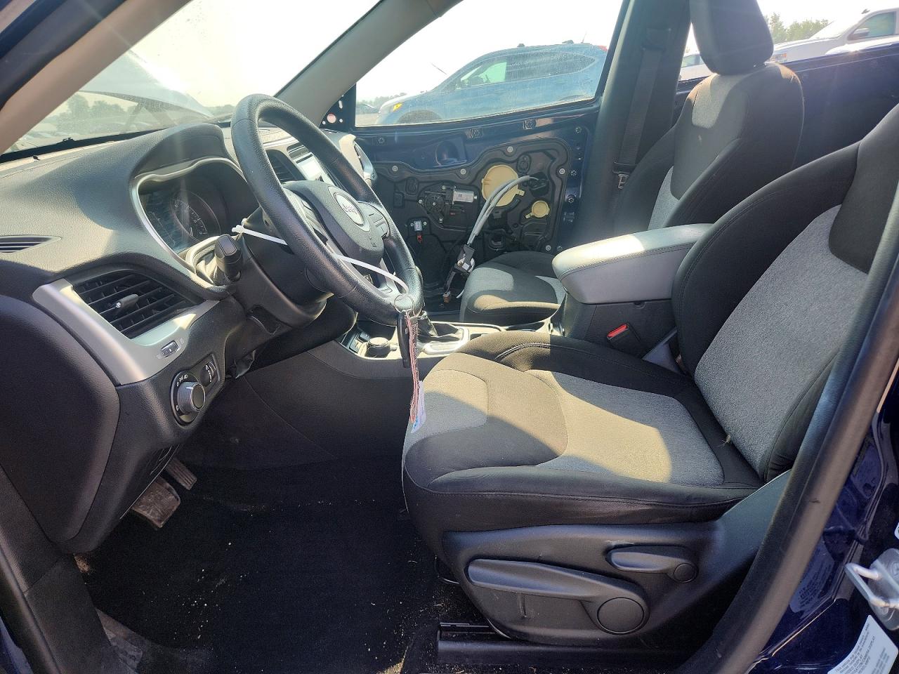 2014 Jeep Cherokee Sport Синий vin: 1C4PJMAB4EW121718