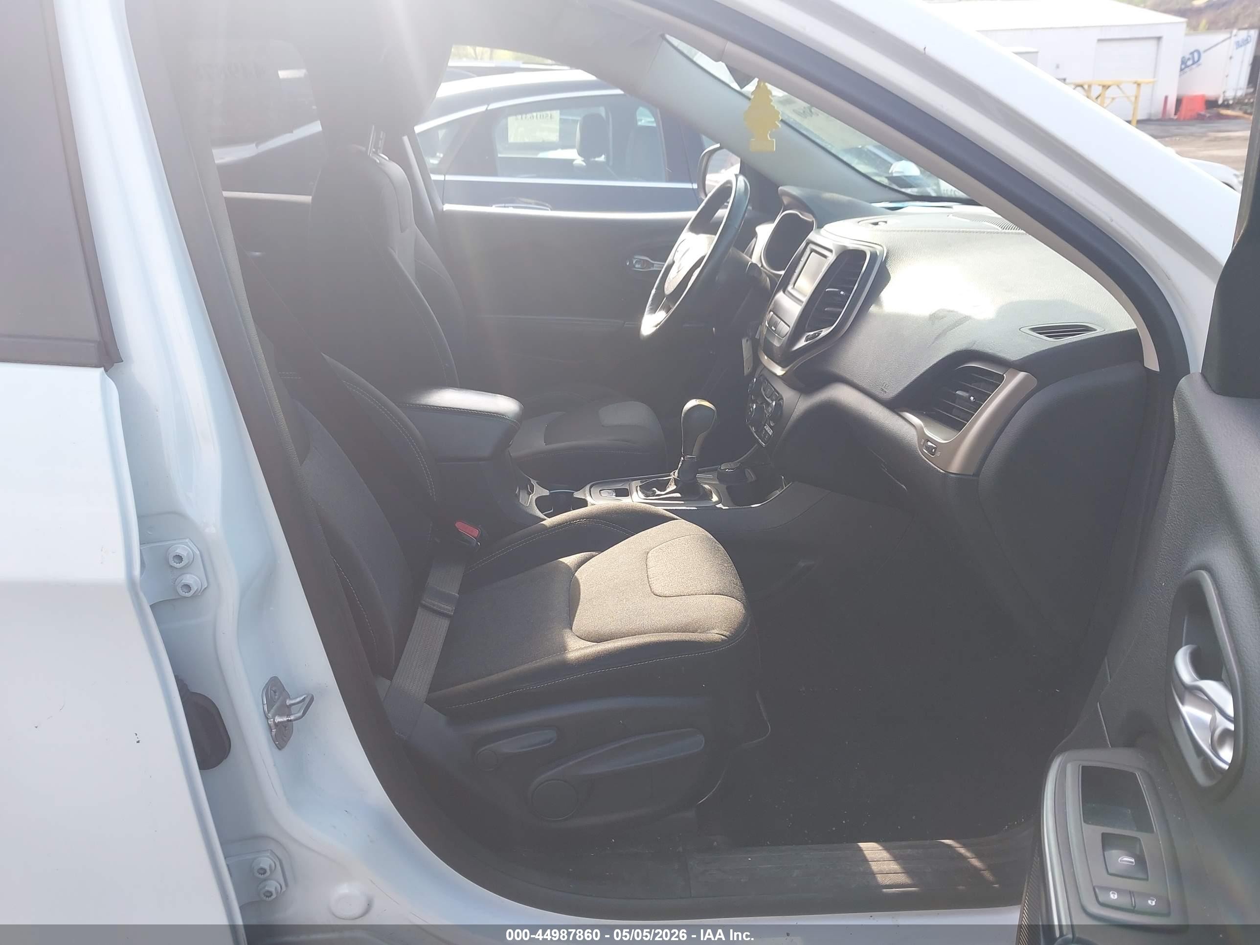 2014 Jeep Cherokee Sport White vin: 1C4PJMAB4EW169347
